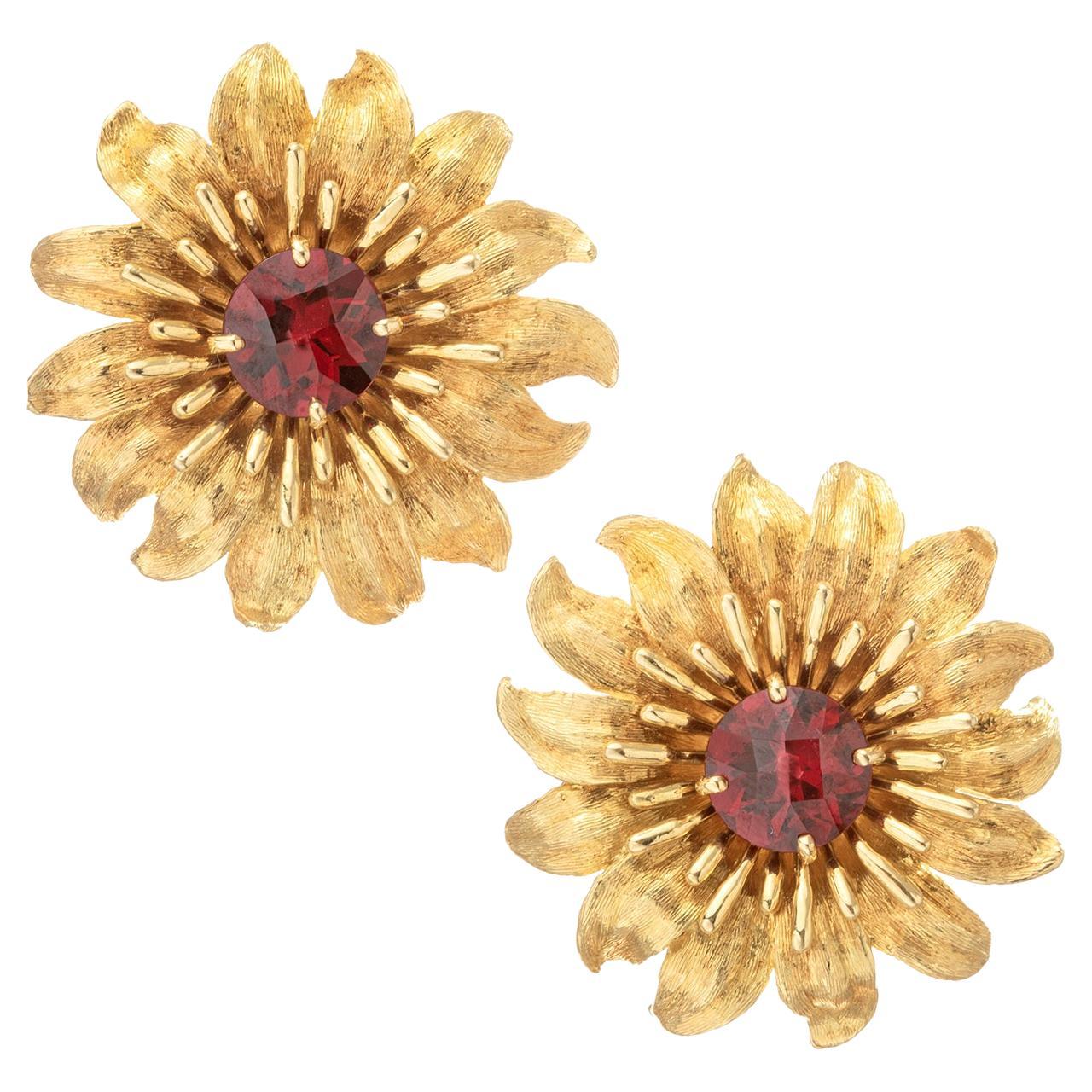 Bielka 18k Yellow Gold Rhodolite Garnet Flower Earrings