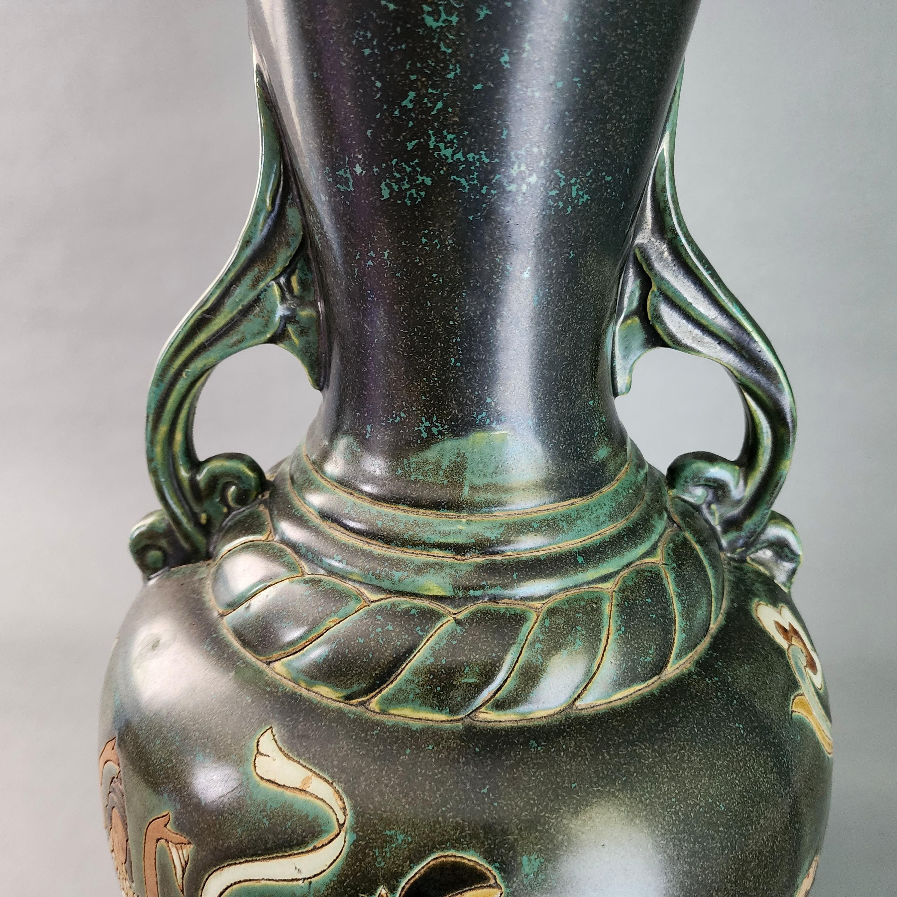 Vietnamita Vaso in ceramica Bien Hoa Vietnam Asia 20° secolo Grande 22 in in vendita