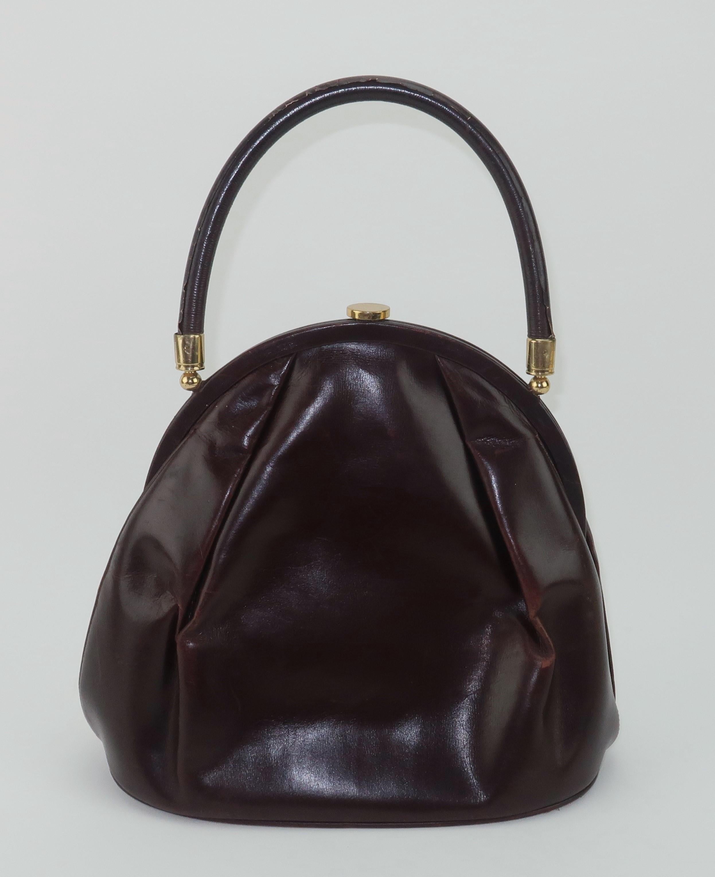 Bienen Davis Brown Leather Pouch Style Handbag, 1930's In Fair Condition In Atlanta, GA