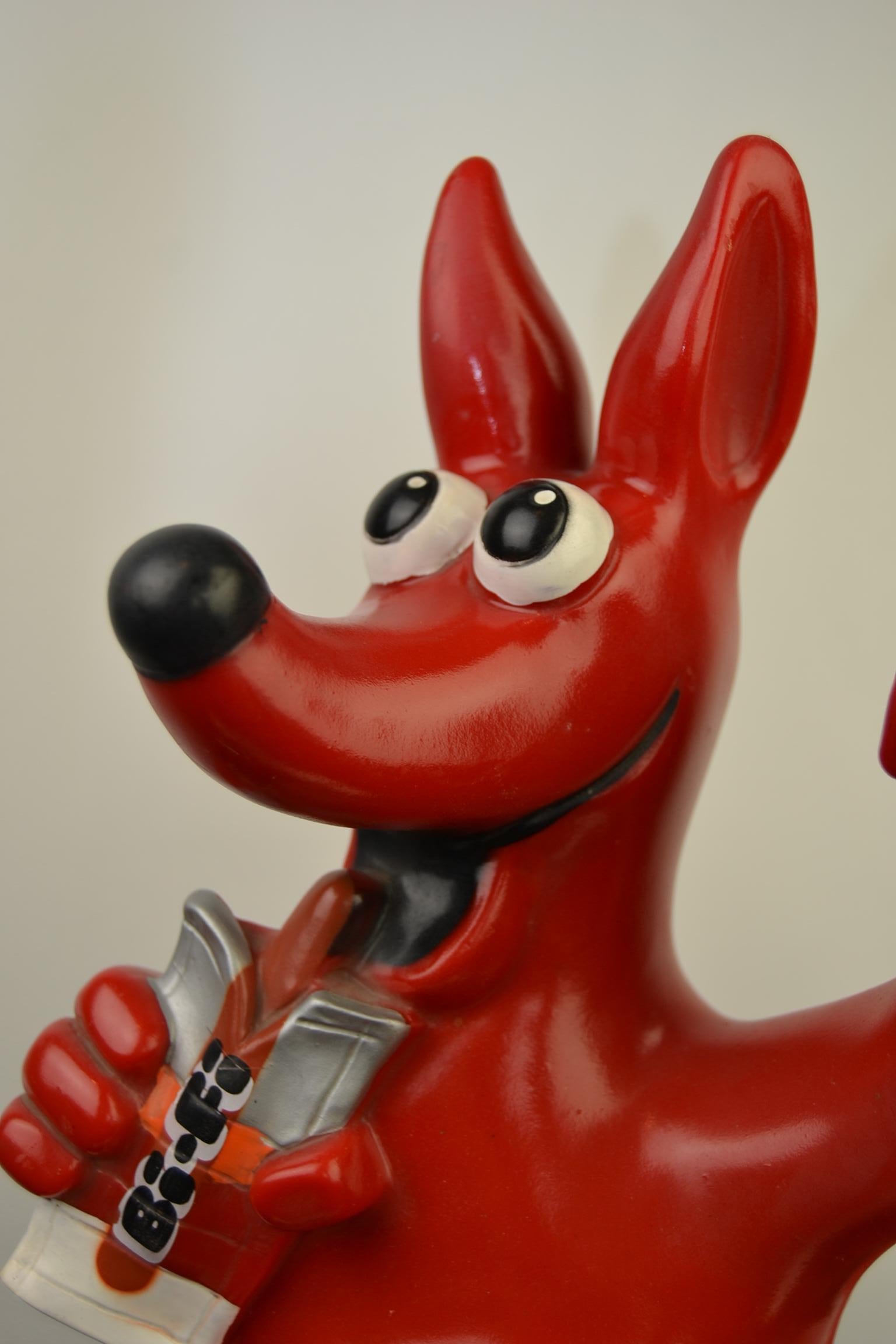 What a cutie .... 
An original Bifi snack truck mascot - Truck ornament. 
It's a red kangoroo scuplture with big eyes 
who has filled up his belly with lots of Bifi Sausages. 
Who isn't jealous and wants this one in his kitchen , room, interior,