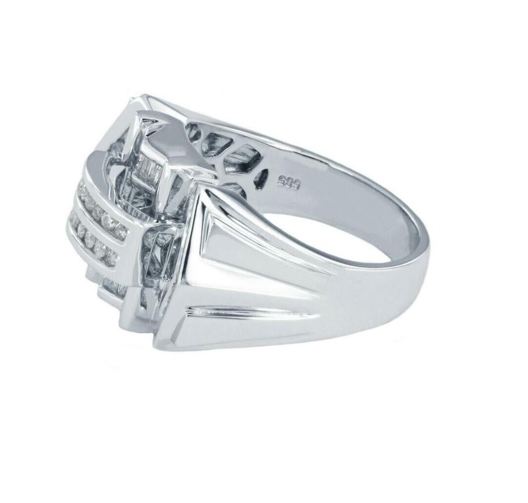 Grande 1,00ct. Anillo de diamantes en oro blanco en Nuevo estado para la venta en New York, NY