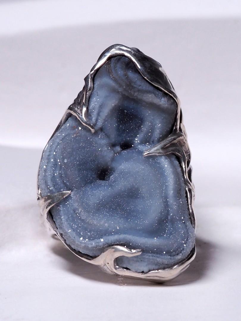 Artisan Big Agate Rose Silver Ring Raw Uncut Natural Brazilian Stone Unisex Cloud Grey For Sale