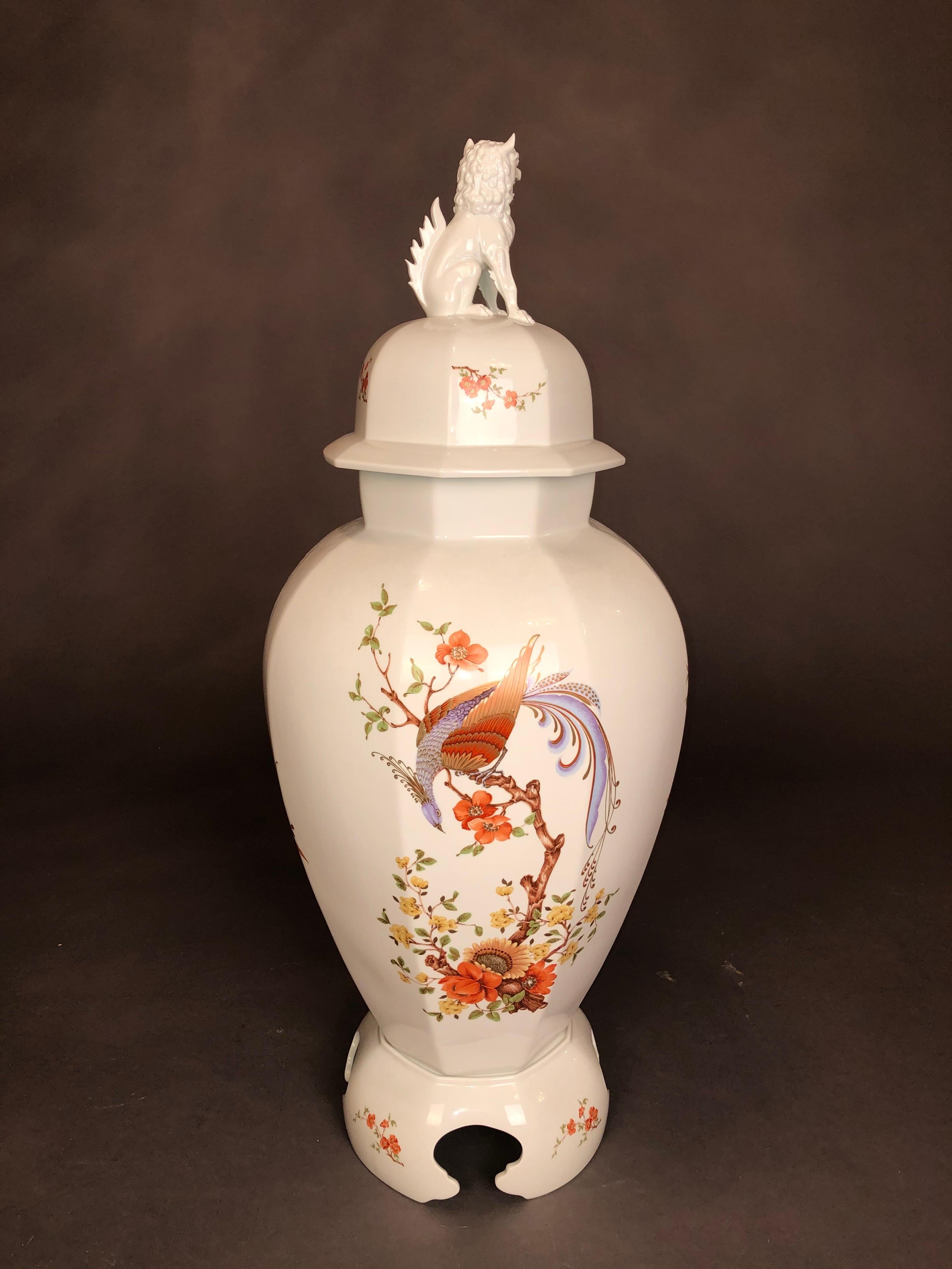 Grand AK Kaiser Olivia porcelaine 100 cm Boden Vase Dragon Figur um 1960 Bon état - En vente à Berlin, DE
