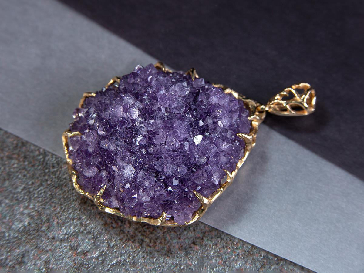 Big Amethyst Flower Gold Pendant Natural Brazilian Raw Crystals Lavender Purple For Sale 3