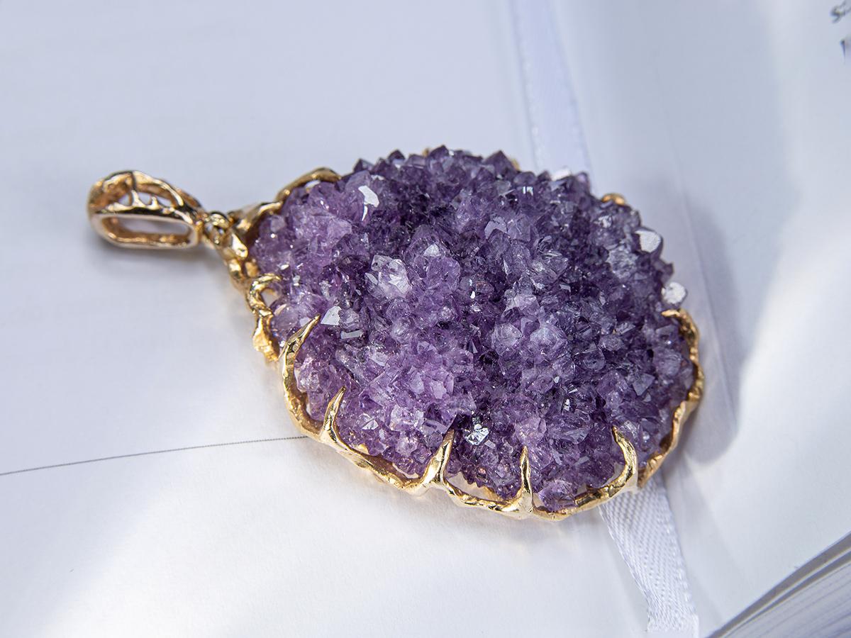 Women's or Men's Big Amethyst Flower Gold Pendant Natural Brazilian Raw Crystals Lavender Purple For Sale