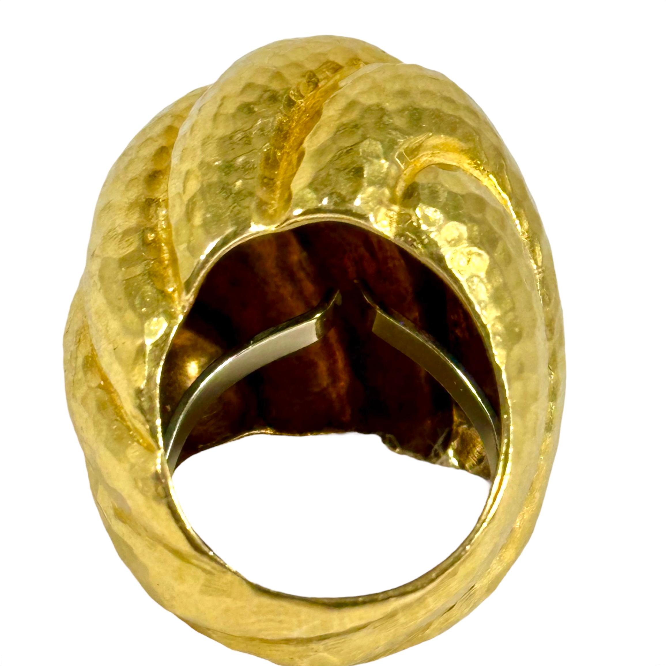 Big and Bold 18K Yellow Gold David Webb Bombe Dome Ring In Good Condition For Sale In Palm Beach, FL