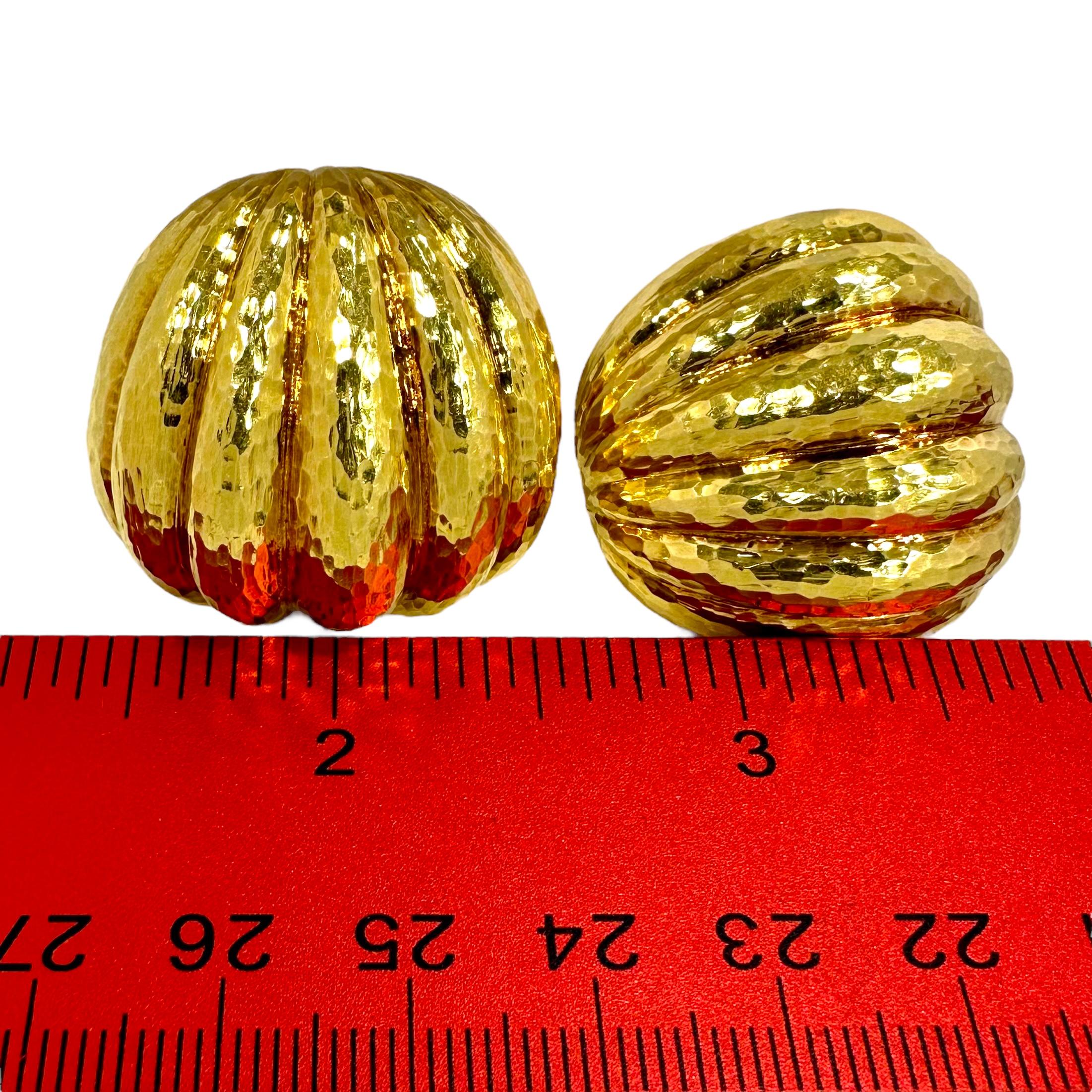 Big and Bold 18k Yellow Gold Vintage David Webb Hammered Finish Bombe Earrings For Sale 2