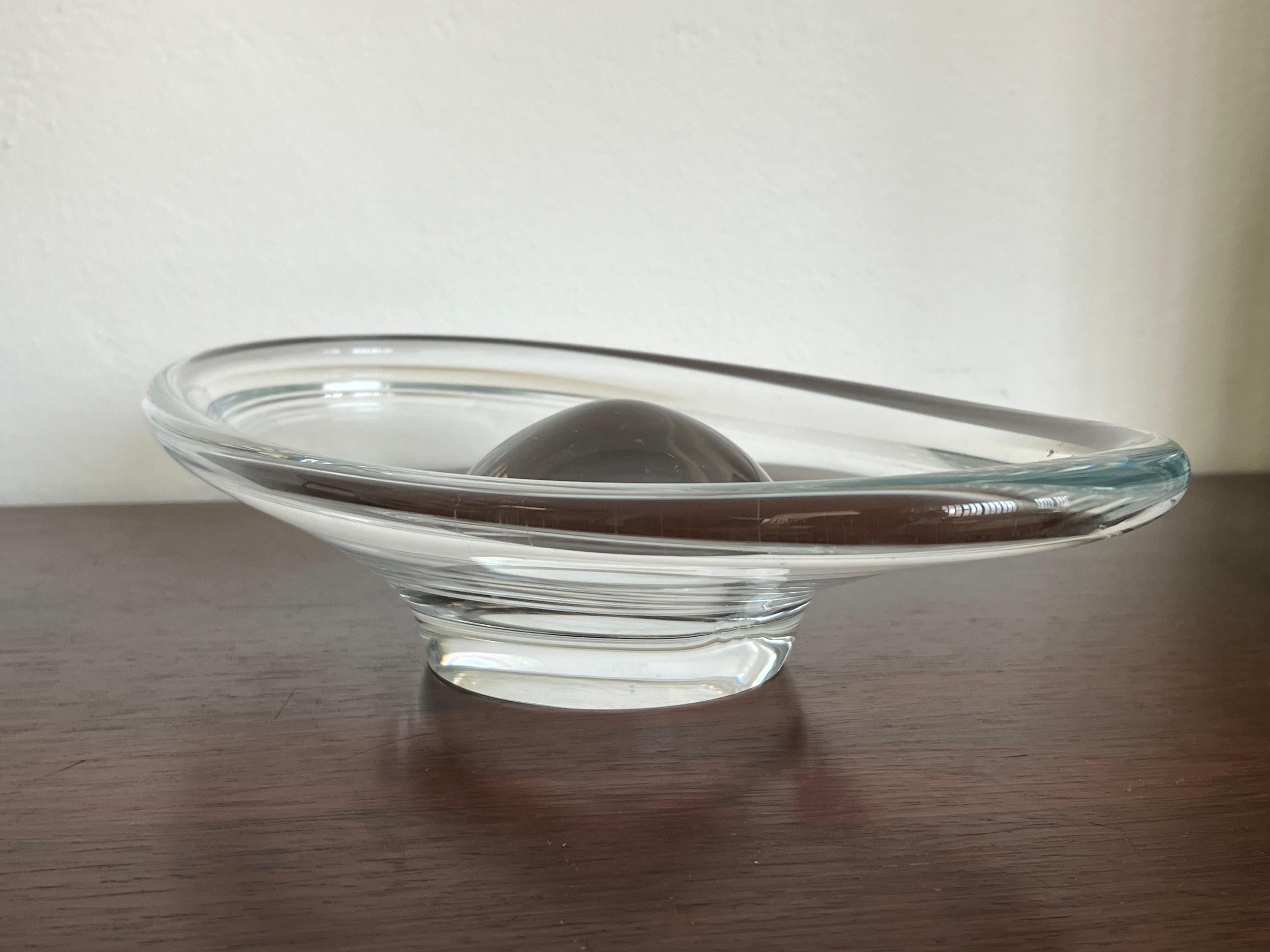 Große und schwere Murano-Schale, skulpturales Klarglas im Angebot 10