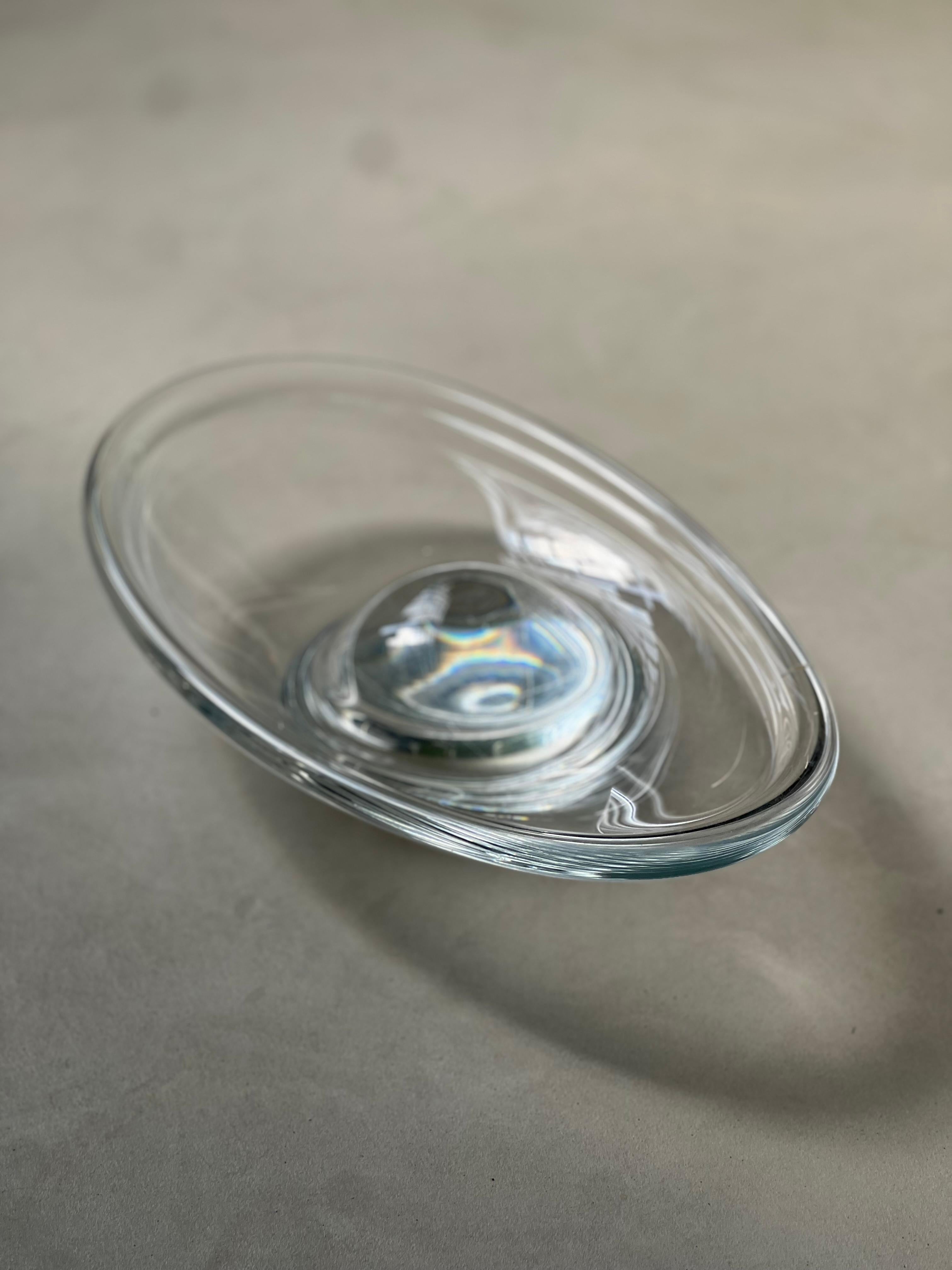 Große und schwere Murano-Schale, skulpturales Klarglas (Glas) im Angebot