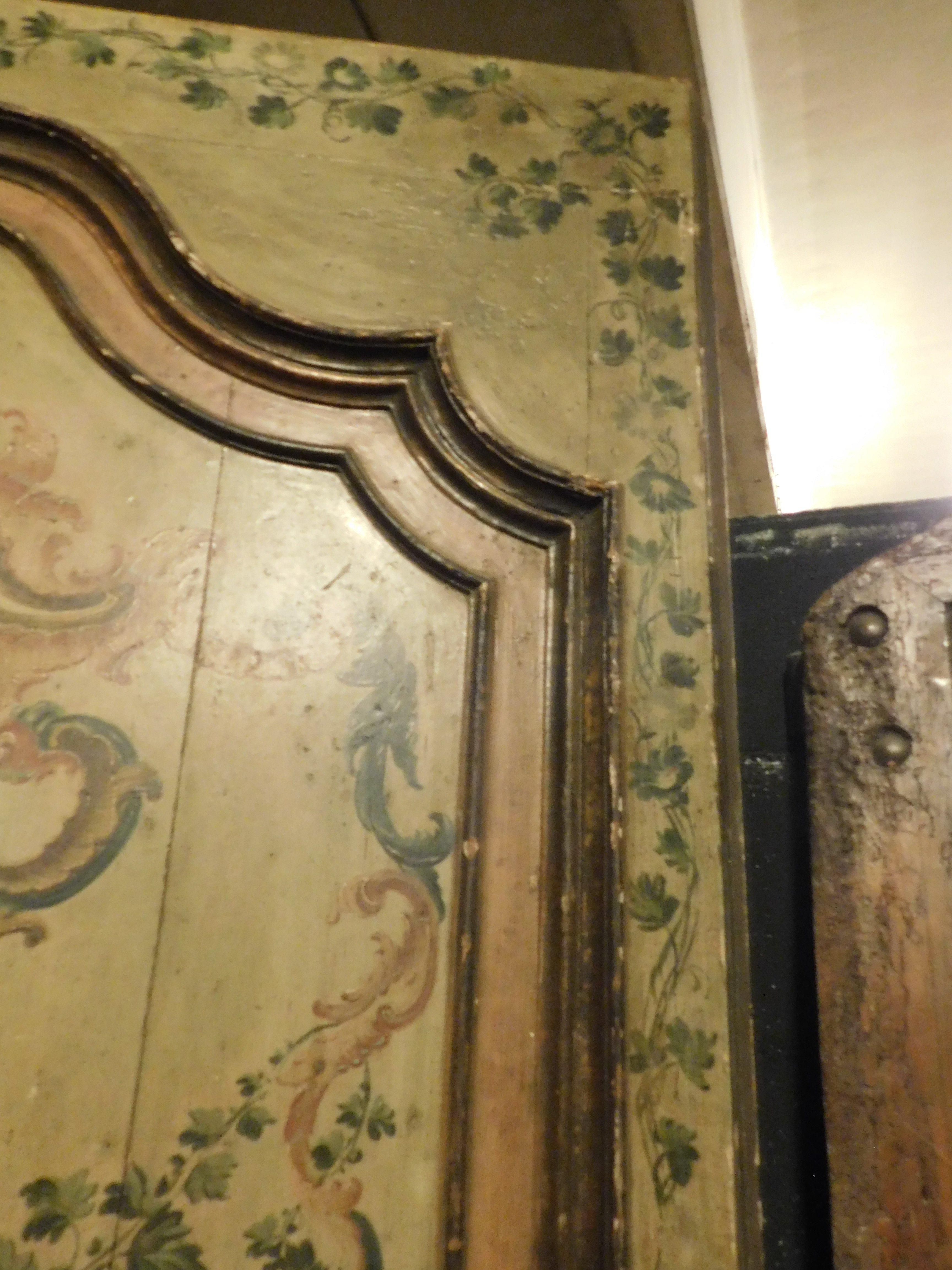 18th Century and Earlier Big and majestic door in lacquered wood and richly painted, two leaves, Italy For Sale
