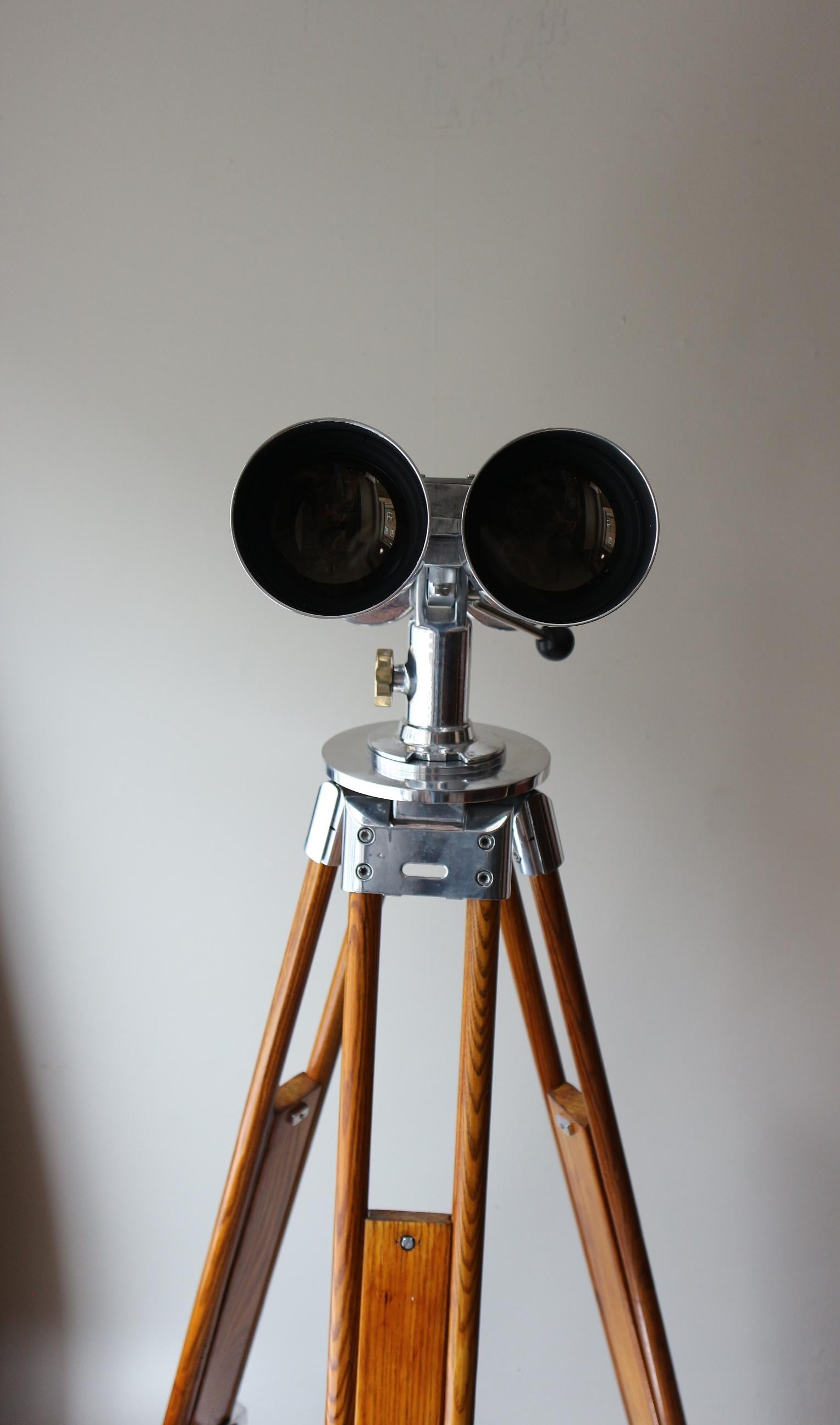 Big and Powerful Japanese Observation Binoculars Made by Fuji, circa 1950 5