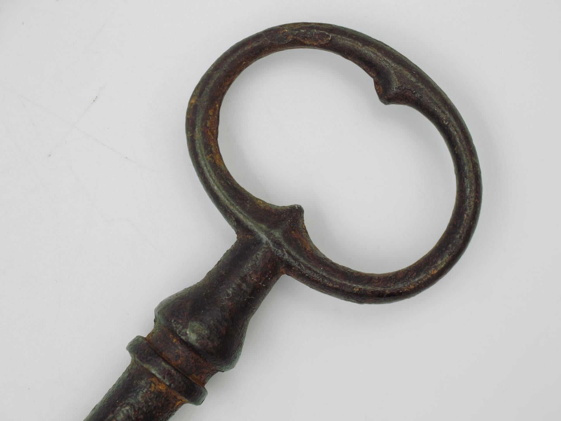 Dutch Big Antique 17th century key  For Sale