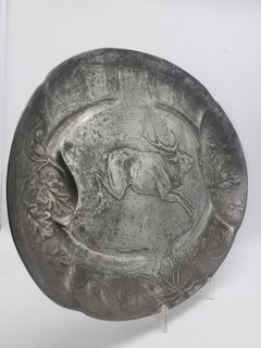 Gran plato / cuenco antiguo de estaño Art Nouveau Kayserzinn 4345 con motivo de caza