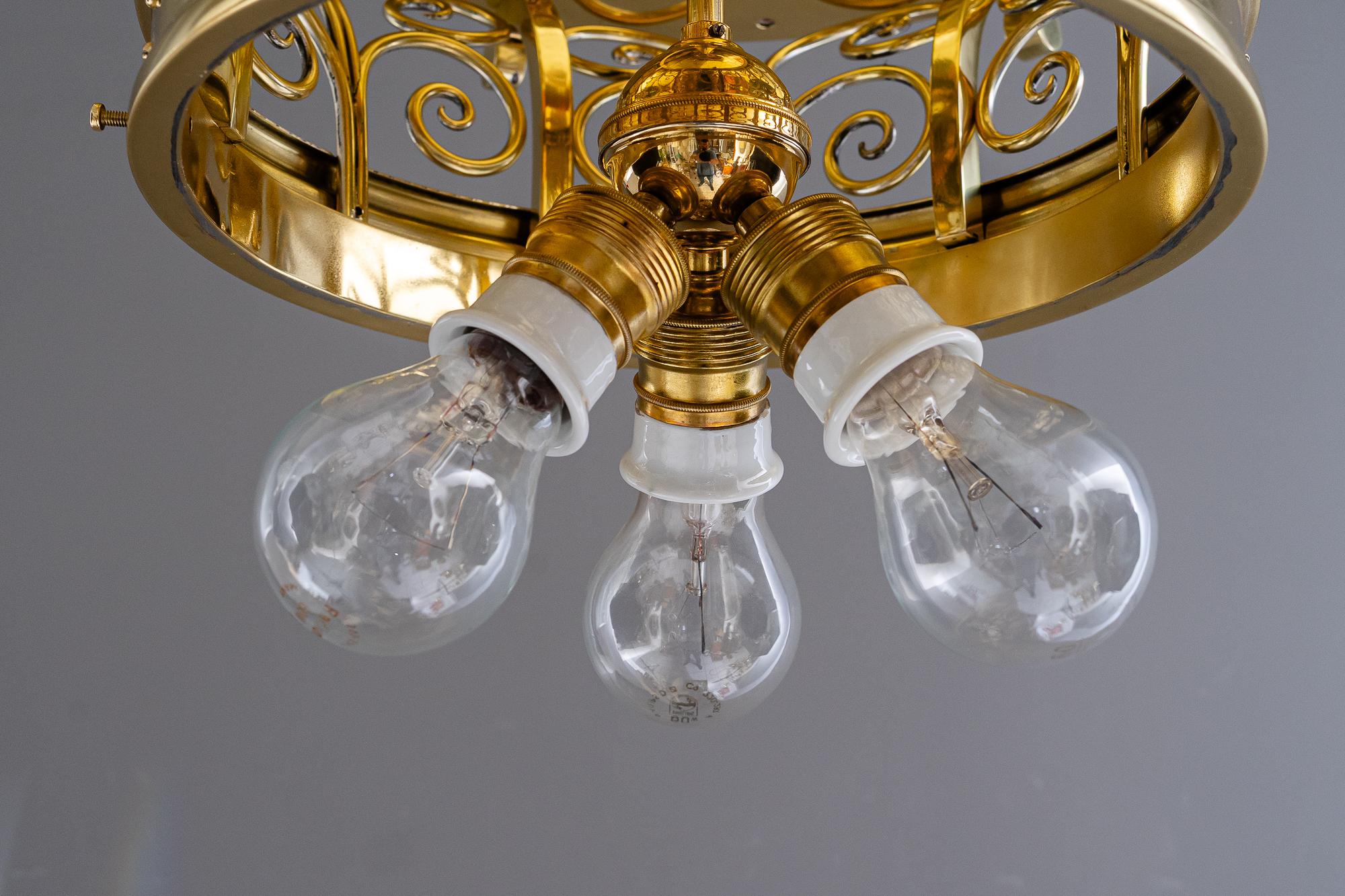 Grand plafonnier Art Déco avec abat-jour original en verre opale vienne vers 1920 en vente 5