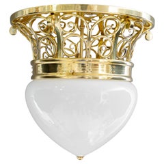 Grand plafonnier Art Déco avec abat-jour original en verre opale vienne vers 1920
