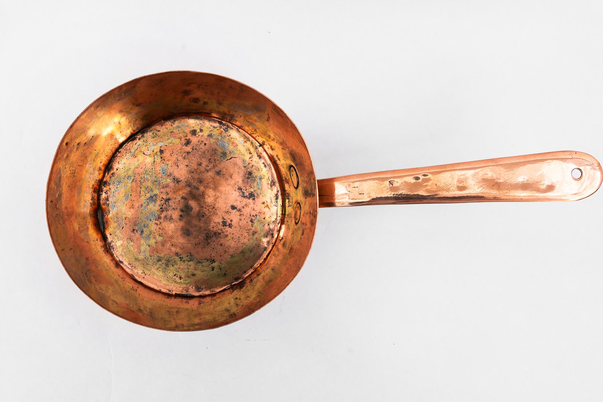 Big deco kupfer schale mit henkel wien um 1920s (Frühes 20. Jahrhundert) im Angebot