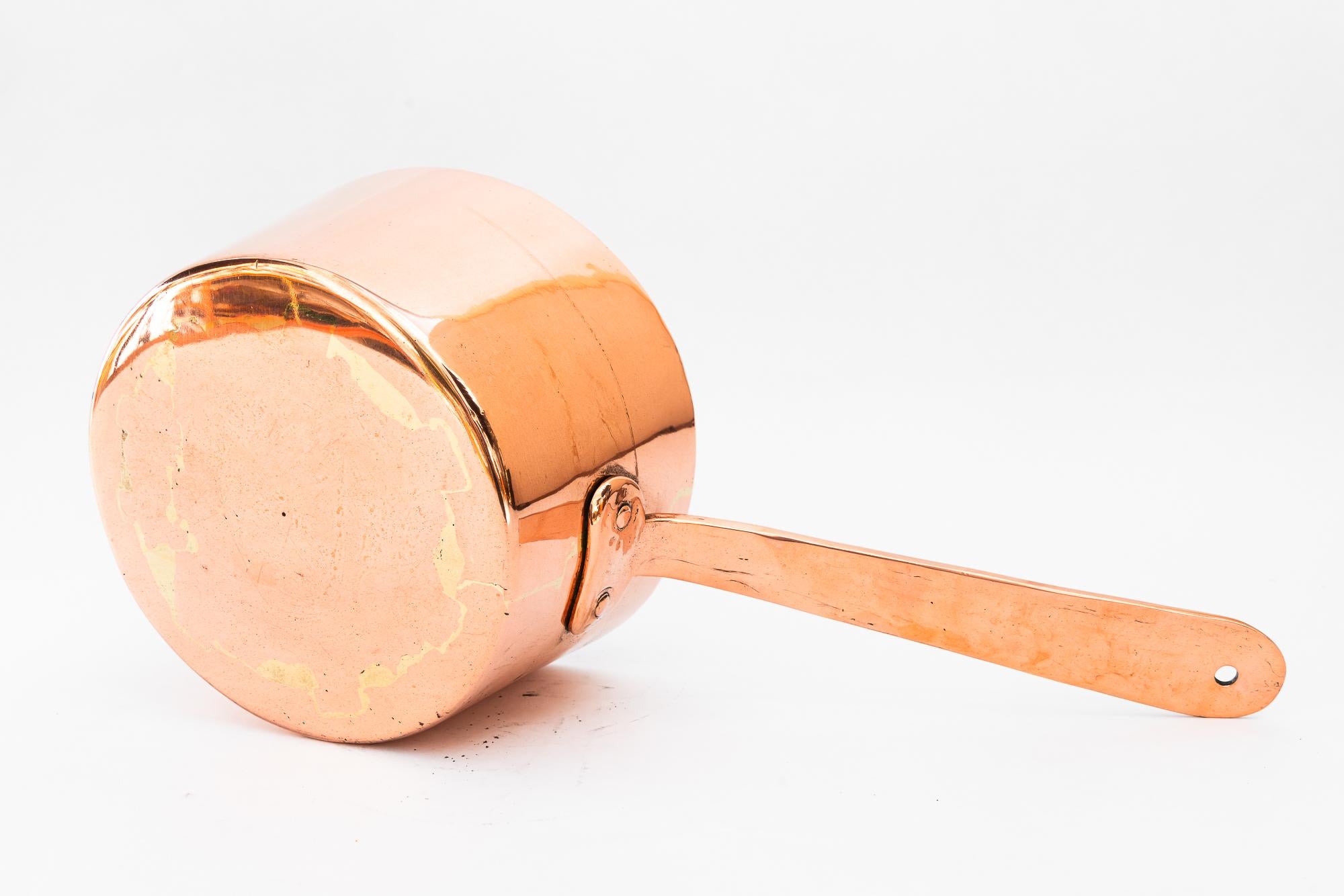 Big deco kupfer schale mit henkel wien um 1920s (Kupfer) im Angebot