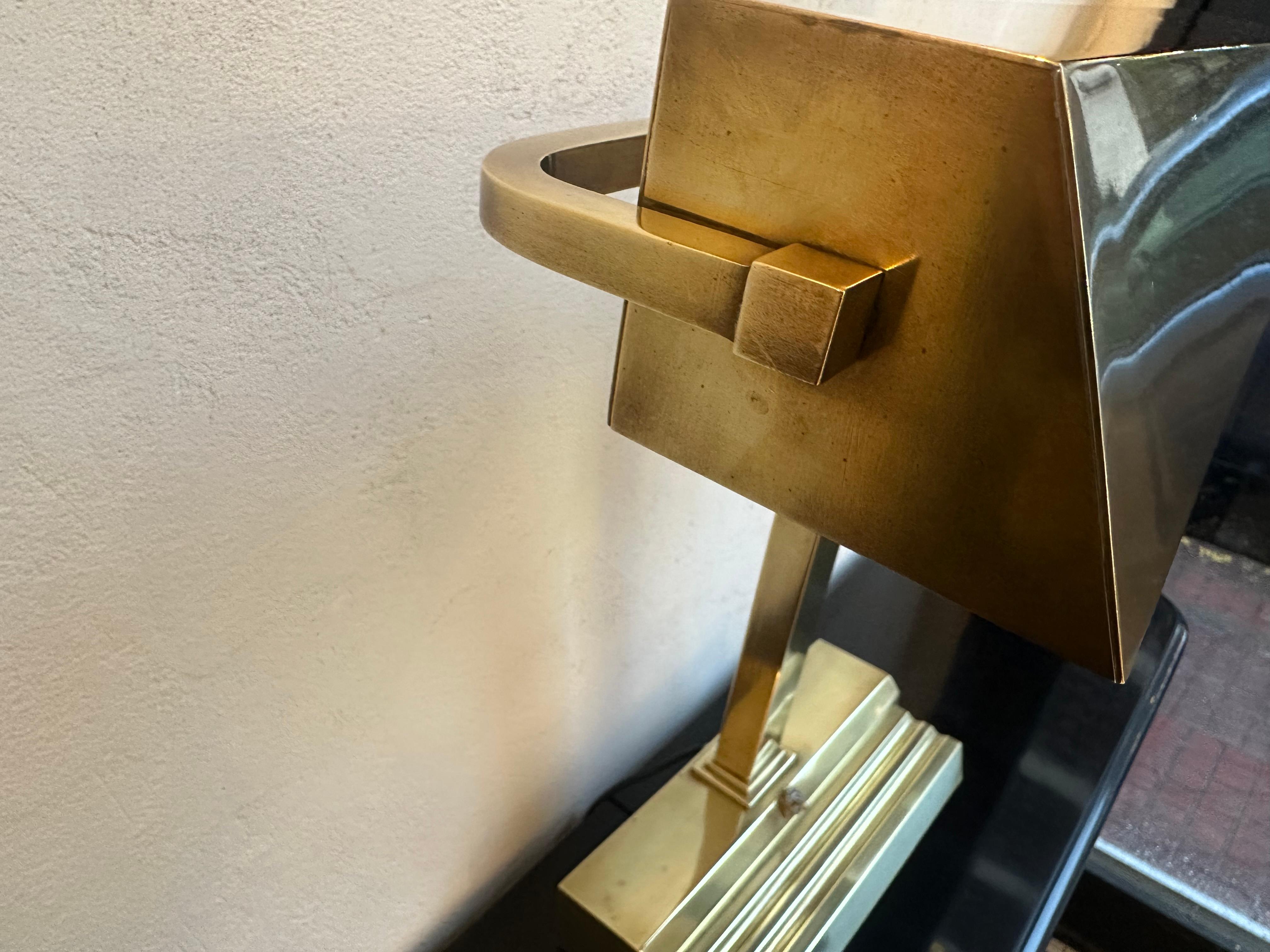 Desk lamp Art deco.
Material: Bronze
Style: Art Deco
Country: German
To take care of your property and the lives of our customers, the new wiring has been done.
If you want to live in the golden years, this is the Desk lamp that your project