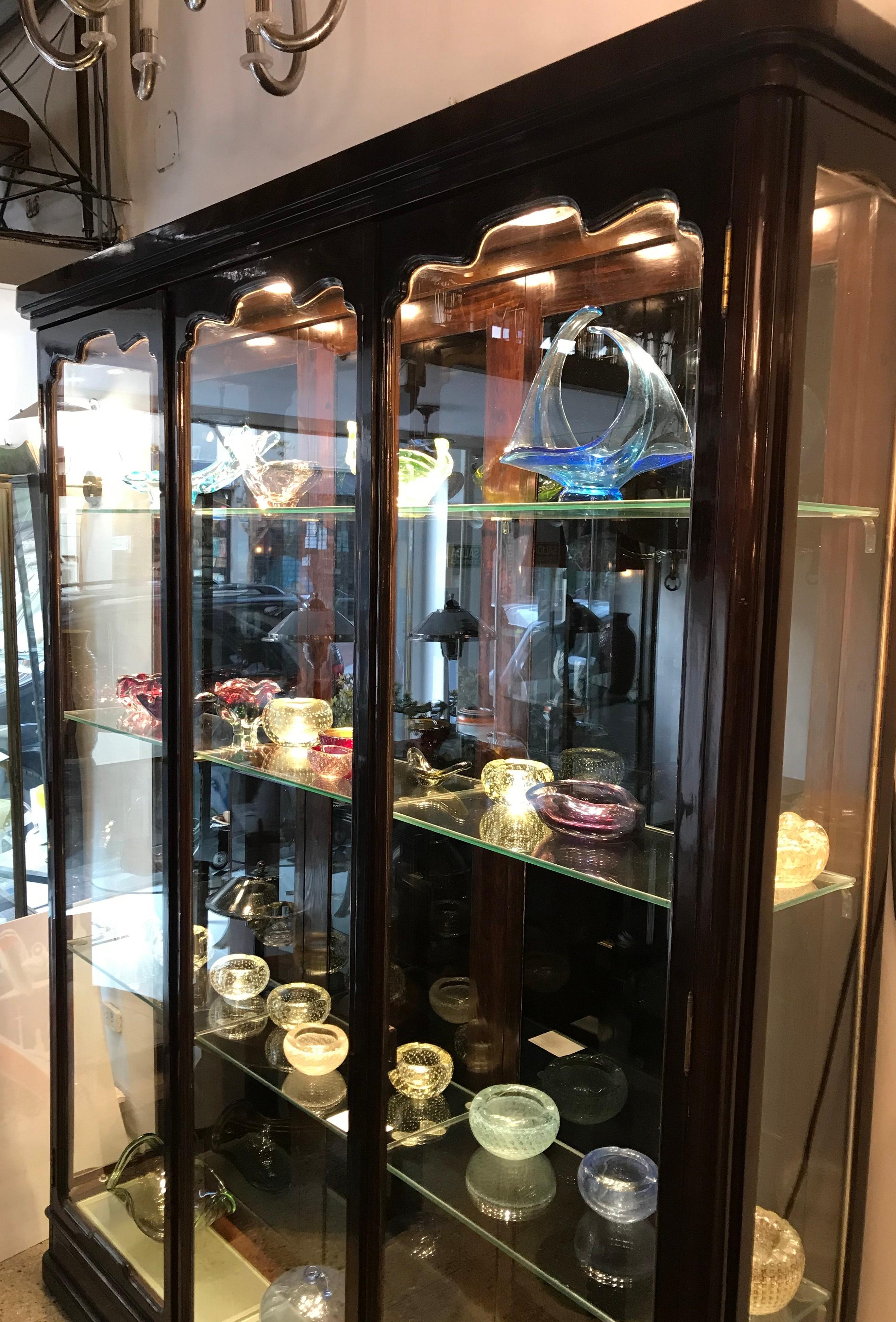 Year: 1920
Country: French
Wood and glass
You want to live in the golden years, this is the bookcase that your project needs.
We have specialized in the sale of Art Deco and Art Nouveau styles since 1982. If you have any questions we are at your