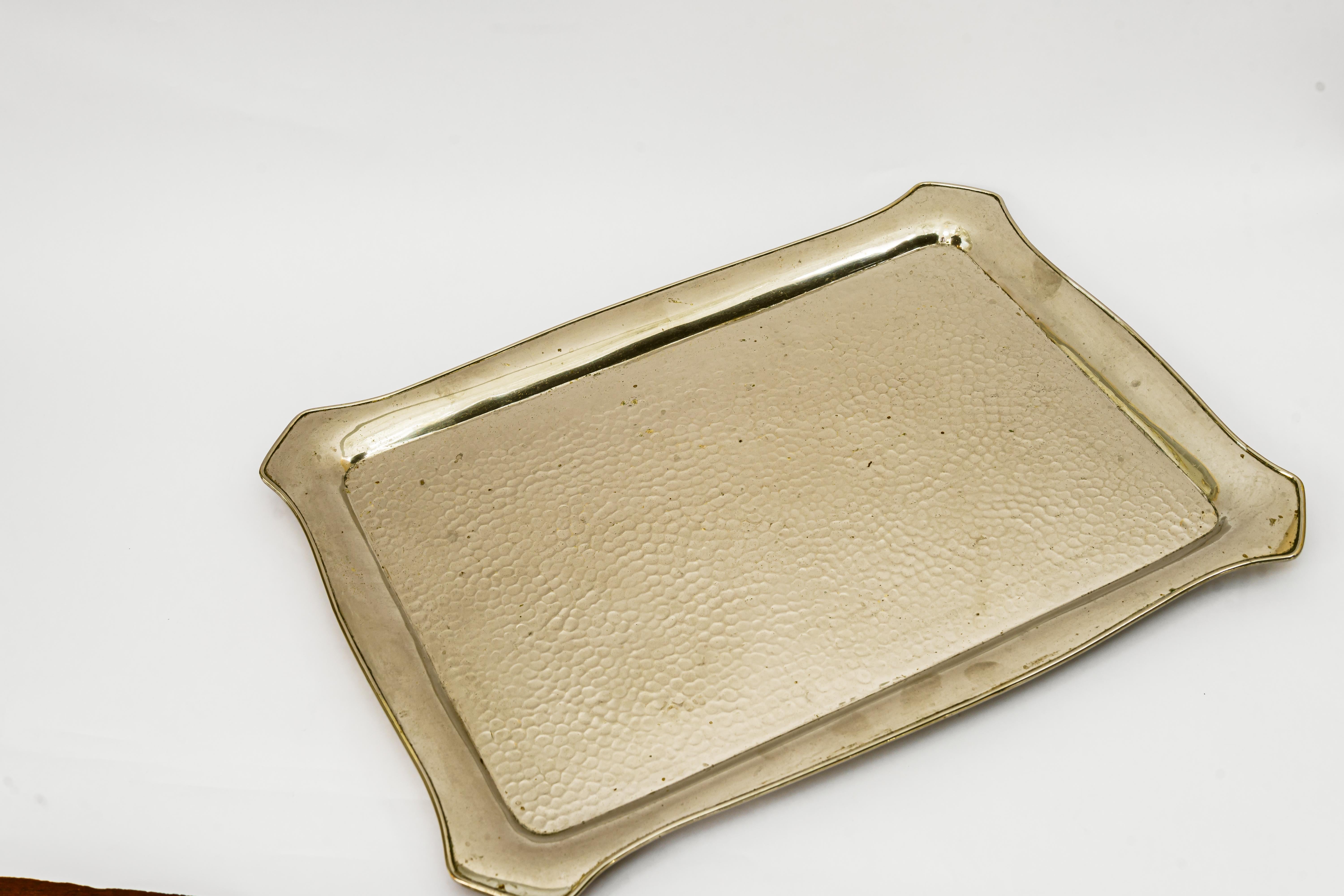 Bigli Art Deco Nickel- Plated Serving Plate vienna around 1920s
Laiton nickelé
Etat original