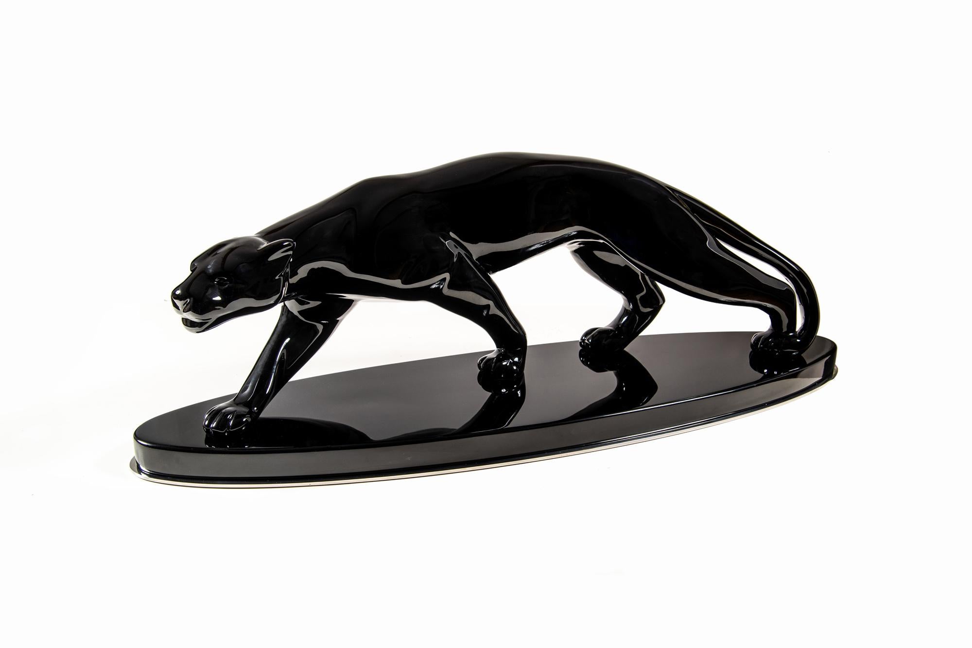 French Art Deco Panther Sculpture, Black Lacquer, Ceramic, Paris/France, 1940s