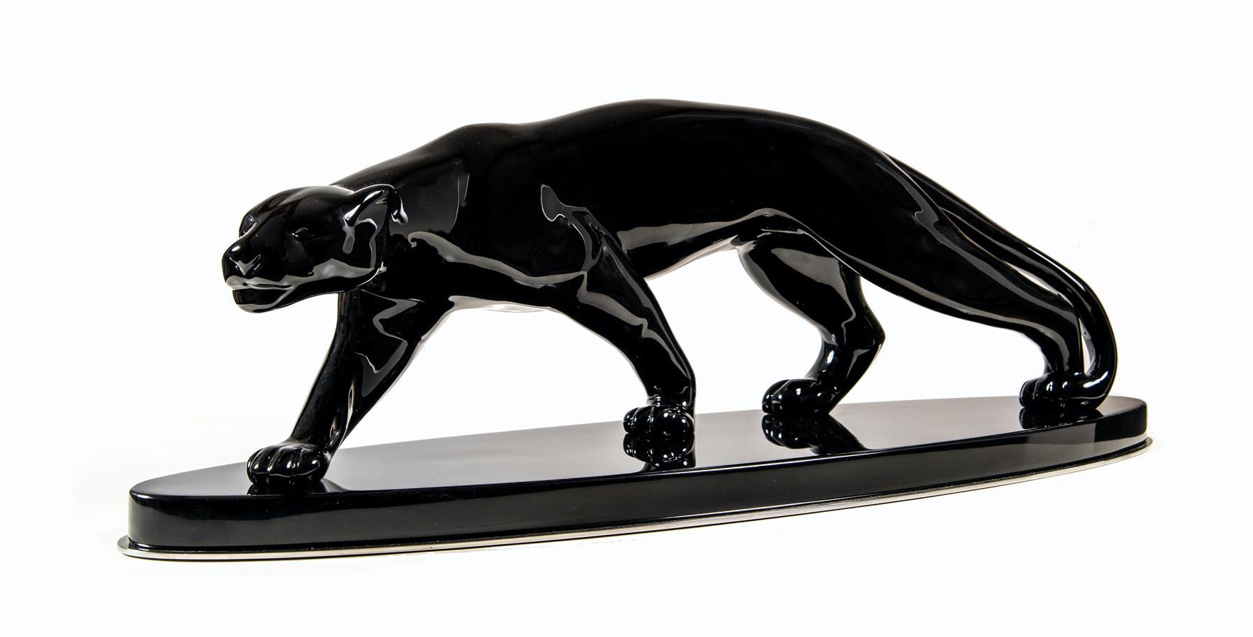 Big Art Deco Panther, Black Lacquer, France/Paris, circa 1940 In Excellent Condition In Regensburg, DE