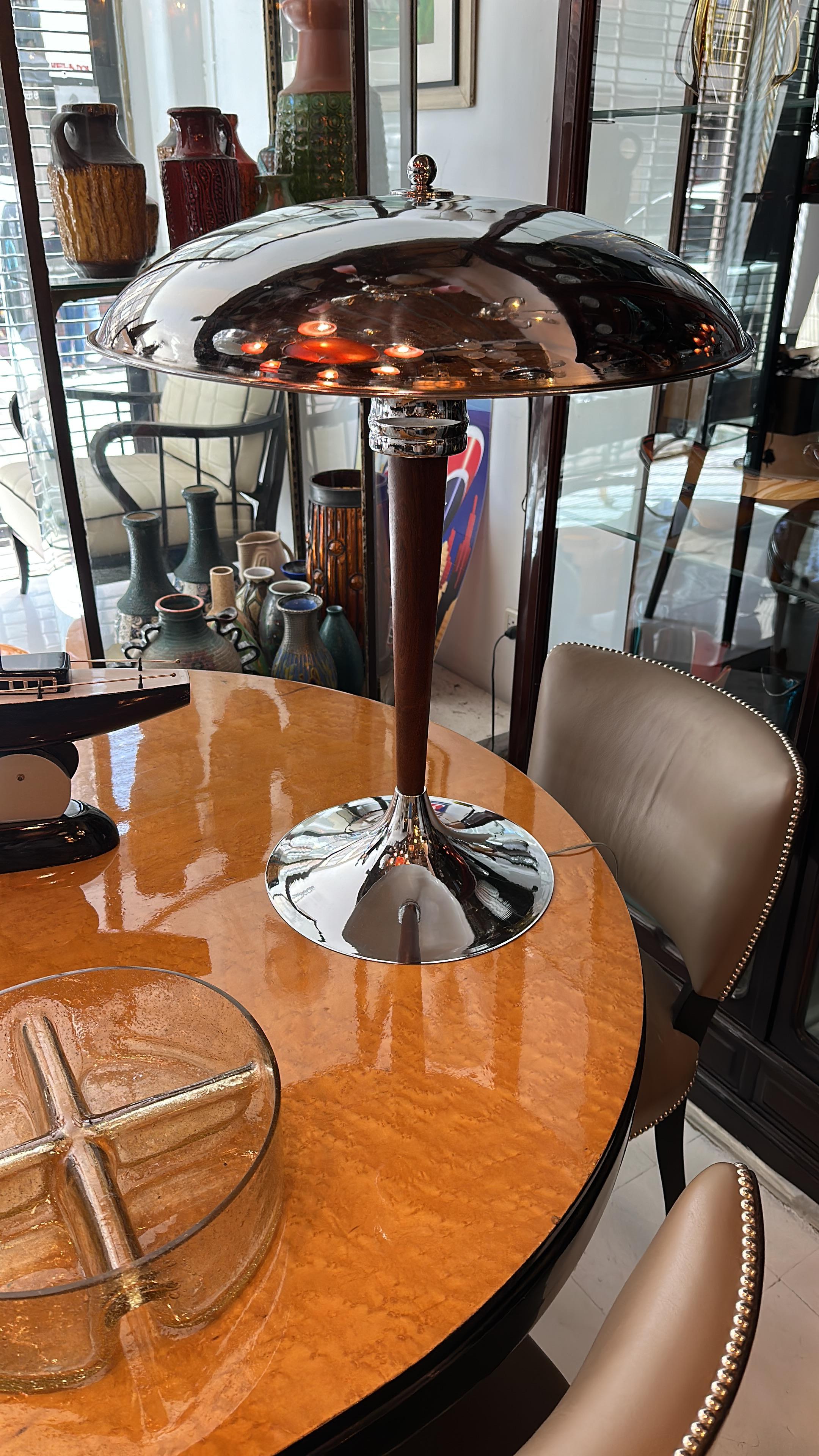 Desk lamp Art deco.
Materia: chromed and wood
Style: Art Deco
Country: German
To take care of your property and the lives of our customers, the new wiring has been done.
If you want to live in the golden years, this is the Desk lamp that your