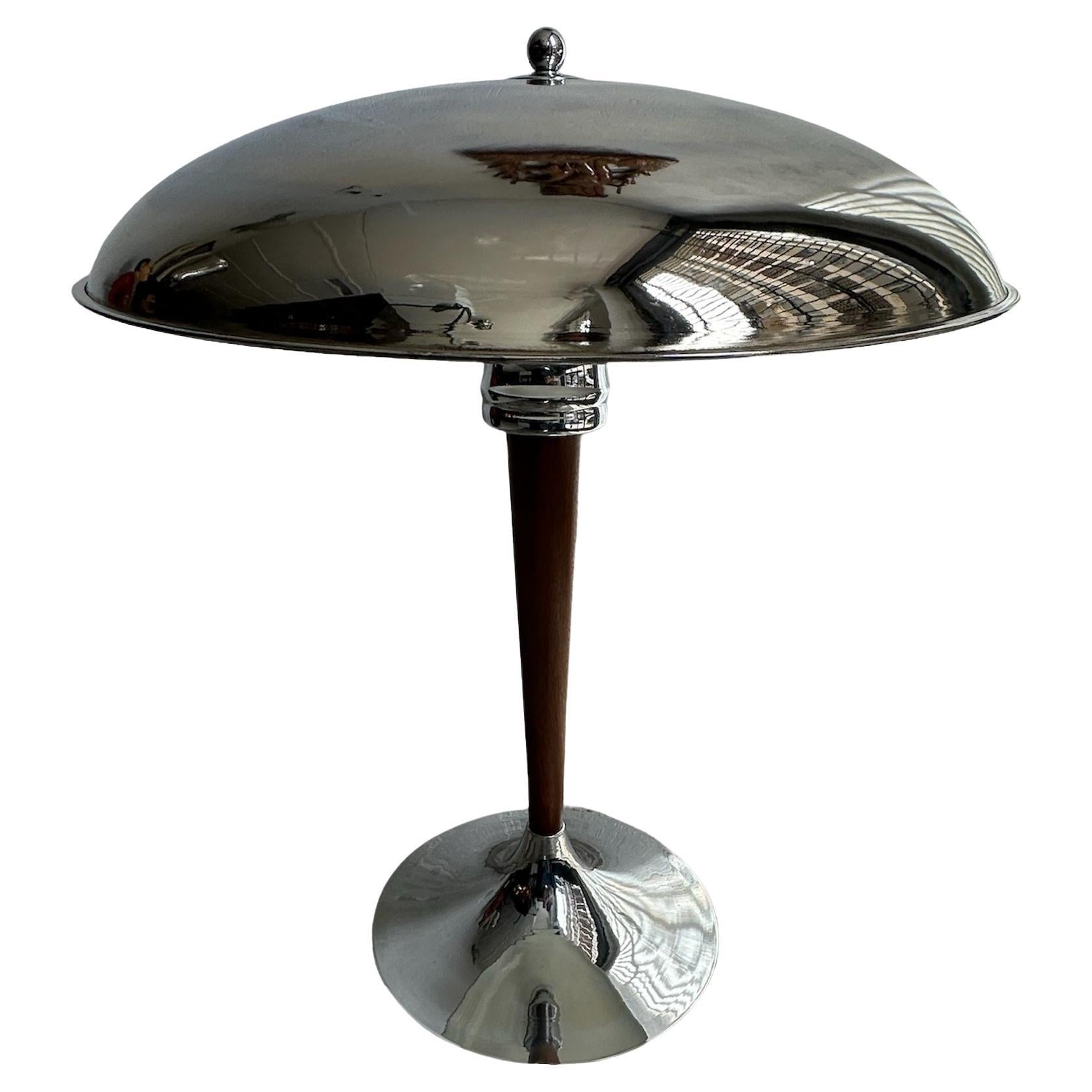 Big Art Deco table Lamp in chrome and wood, 1930 For Sale