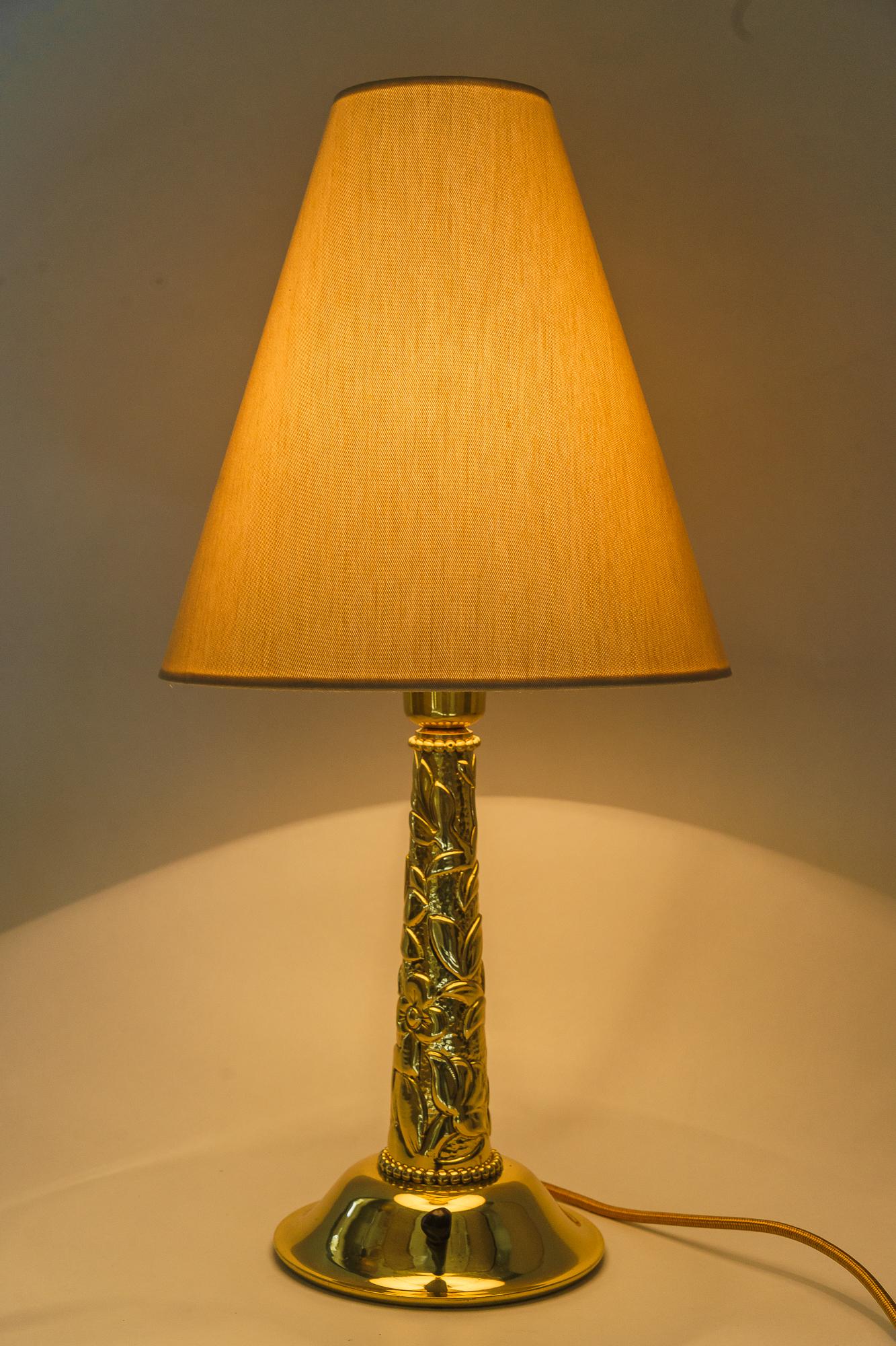 Grande lampe de bureau Art déco avec abat-jour en tissu vers les années 1920 en vente 7