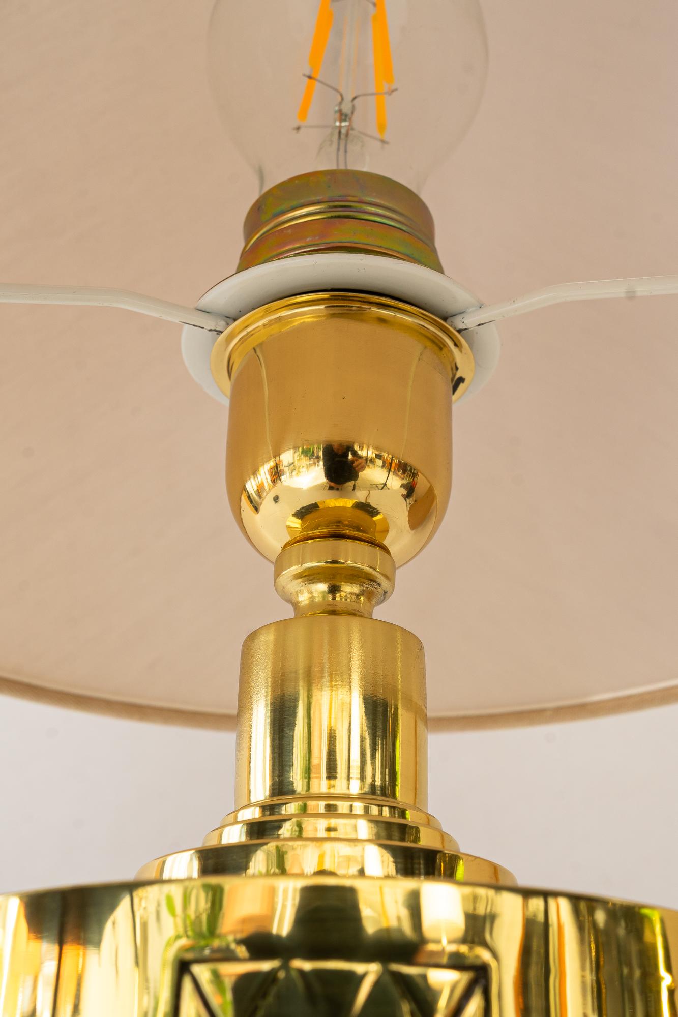 Bigli Art Deco Tischlampe mit Stoffschirm Wien um 1920 (Frühes 20. Jahrhundert) im Angebot