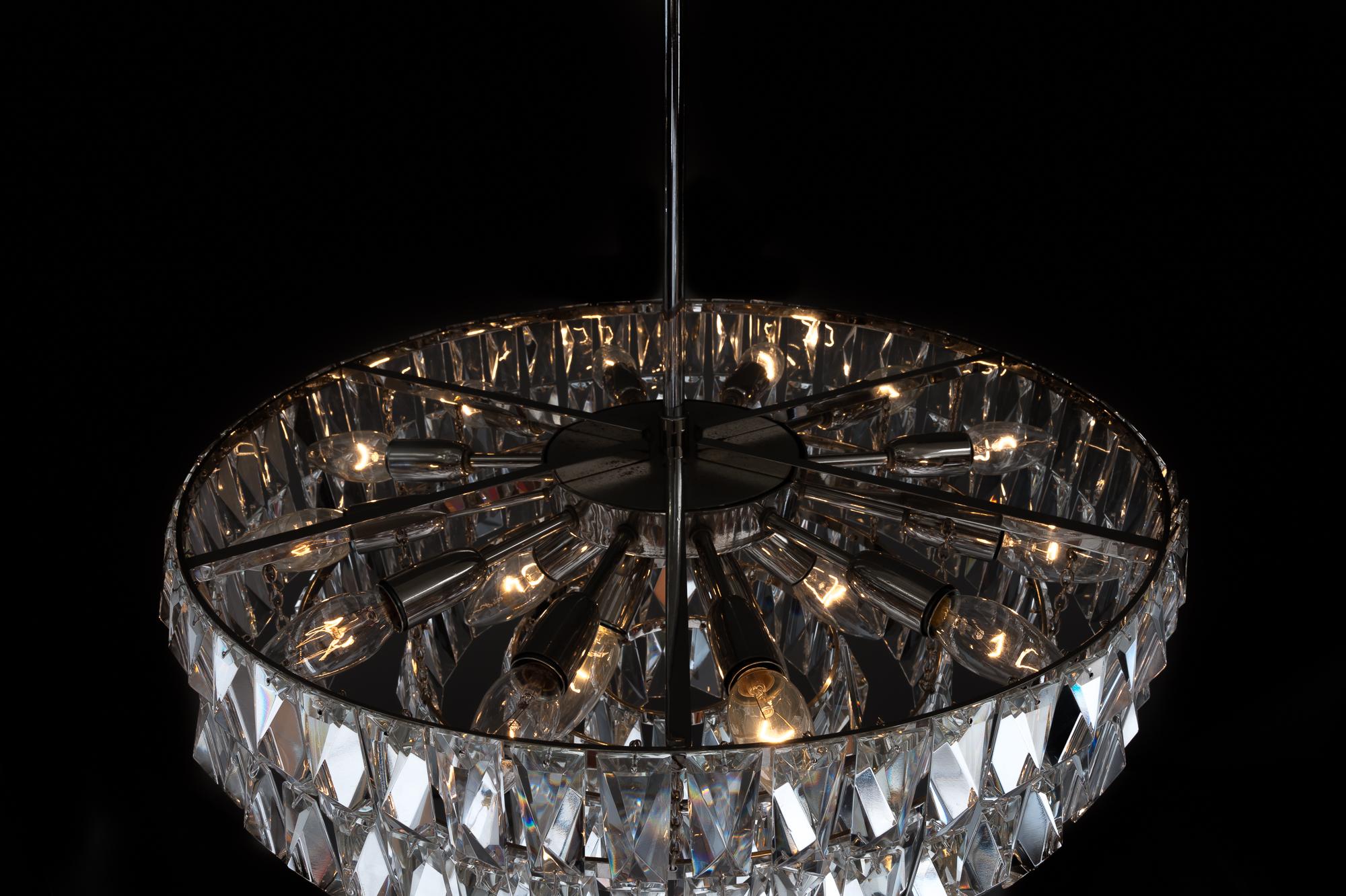 Big Bakalowits Crystal Chandelier, circa 1960s For Sale 2