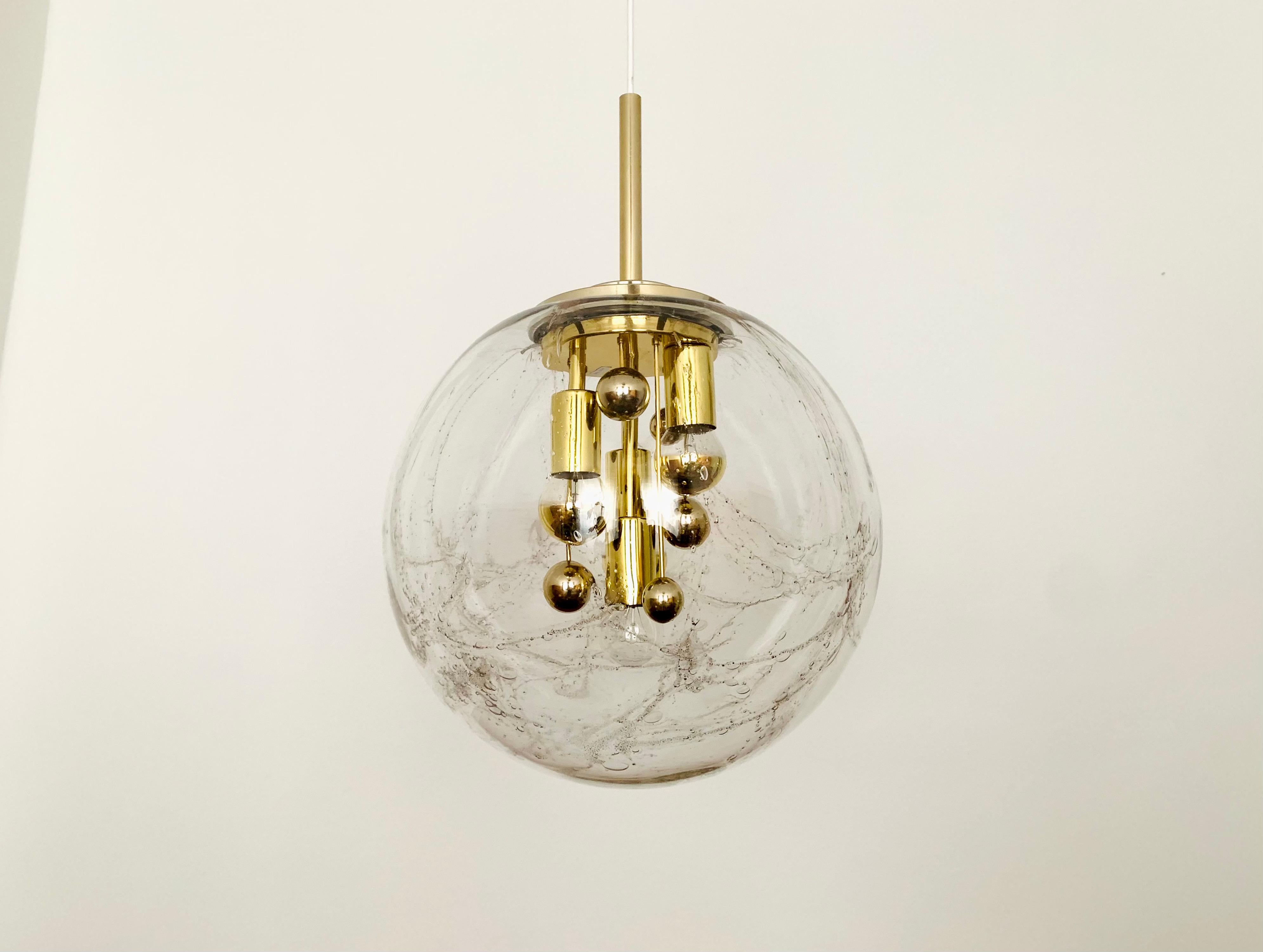 Mid-Century Modern Lampe pendante Big Ball en verre par Doria en vente