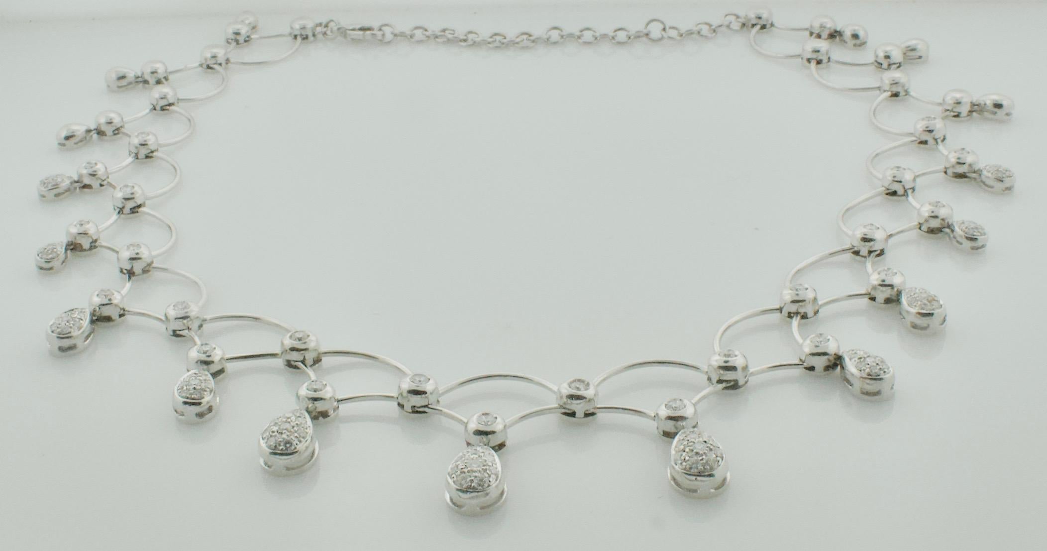 Moderne Big Bang for the Buck Collier de diamants en or 18 carats de 2,75 carats en vente