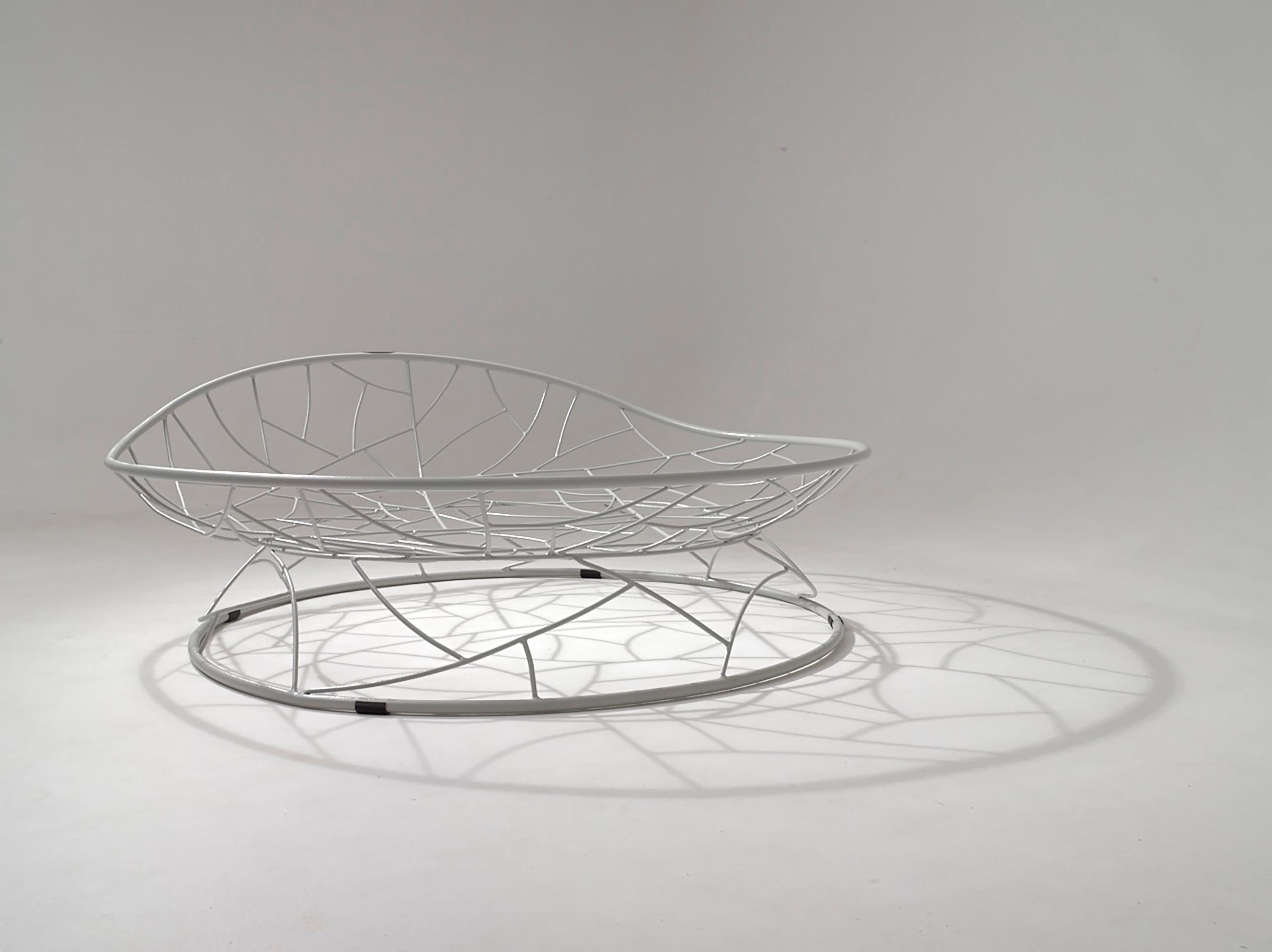 The Moderns Moderns Century Steel Big Basket Lounger (chaise longue à grand panier en acier)  en vente 2