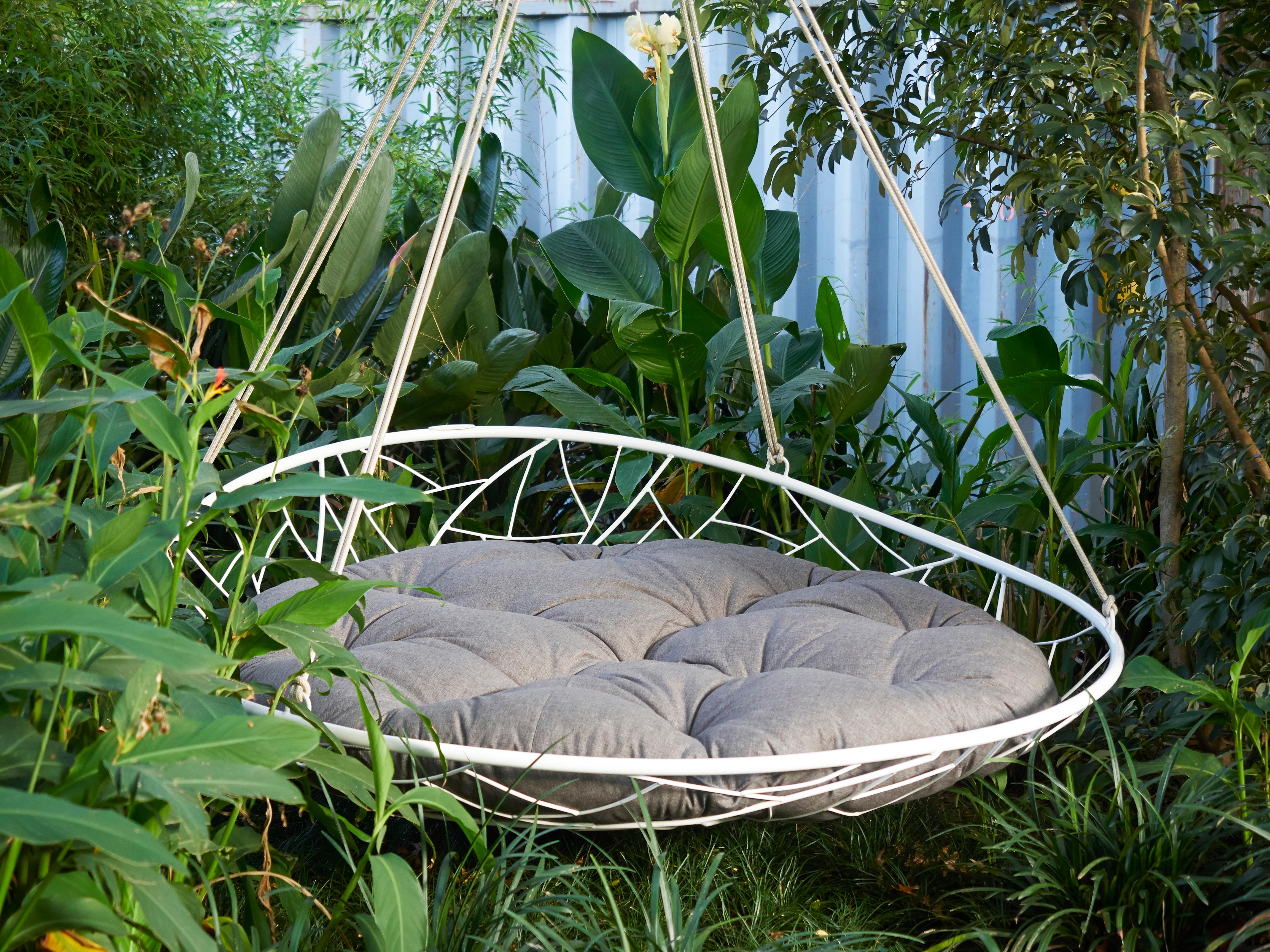 Modern Steel Twig Big Basket Hanging Daybed  For Sale 4