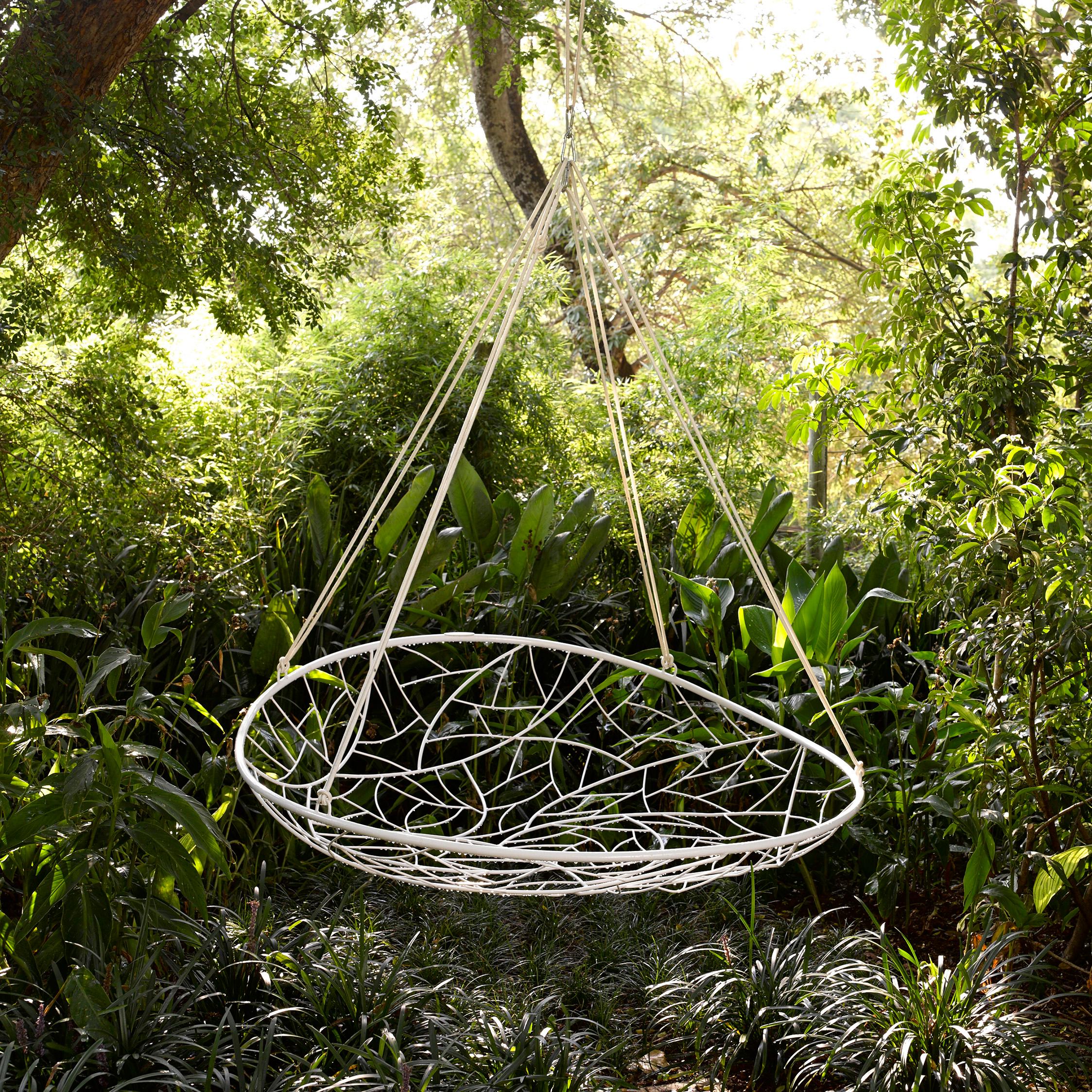 The Moderns Steele Big Basket Hanging Daybed (lit de jour suspendu)  en vente 1