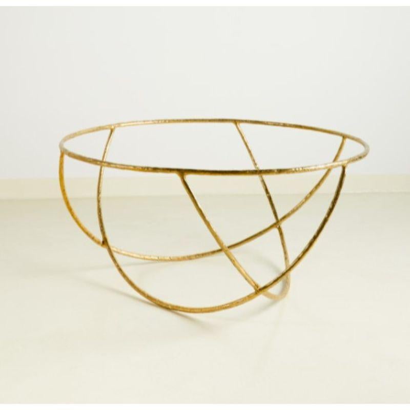 Mesa escultórica Basket Brass by Misaya en Nuevo estado para la venta en Geneve, CH