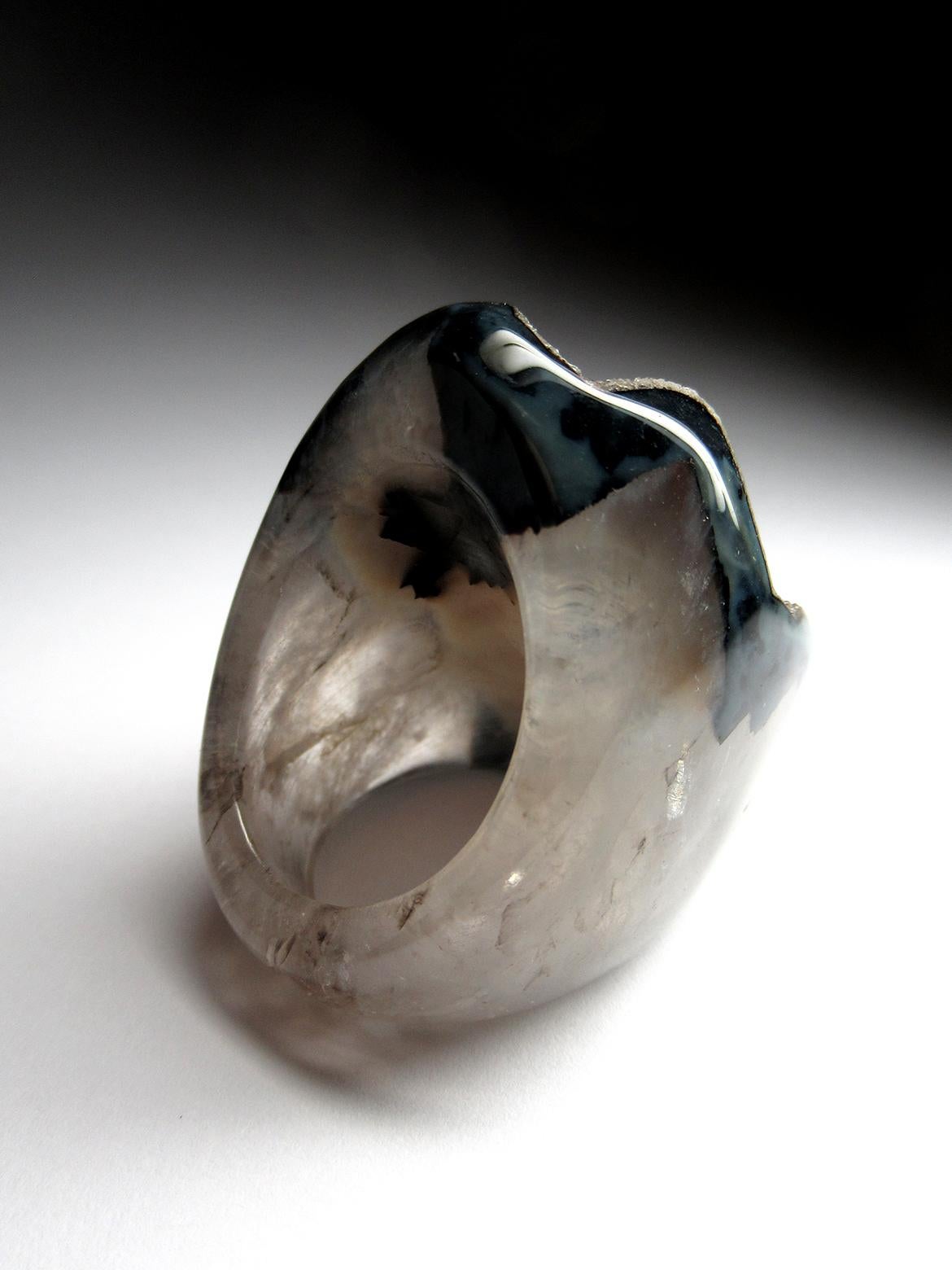 Big Black Agate and White Rock Crystal Solid Ring For Sale 4
