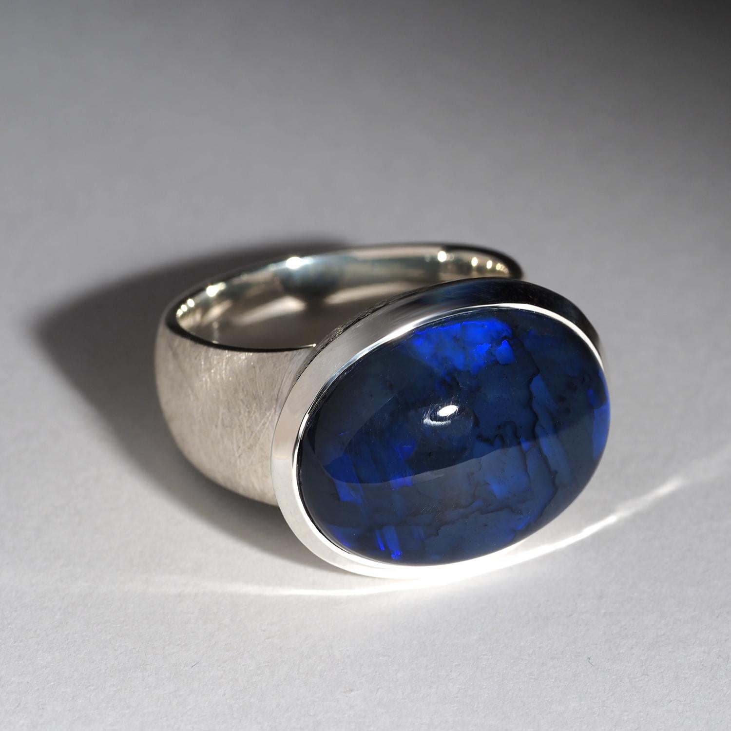 da uomo o donna Grande anello d'argento di opale nero Modello insolito Regalo australiano Matrimonio in opale 9,5 US in vendita