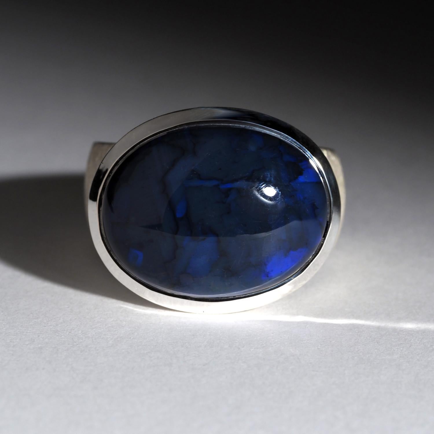 Grande anello d'argento di opale nero Modello insolito Regalo australiano Matrimonio in opale 9,5 US in vendita 2