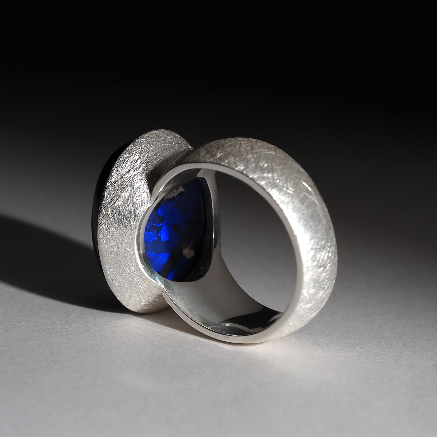 Grande anello d'argento di opale nero Modello insolito Regalo australiano Matrimonio in opale 9,5 US in vendita 3