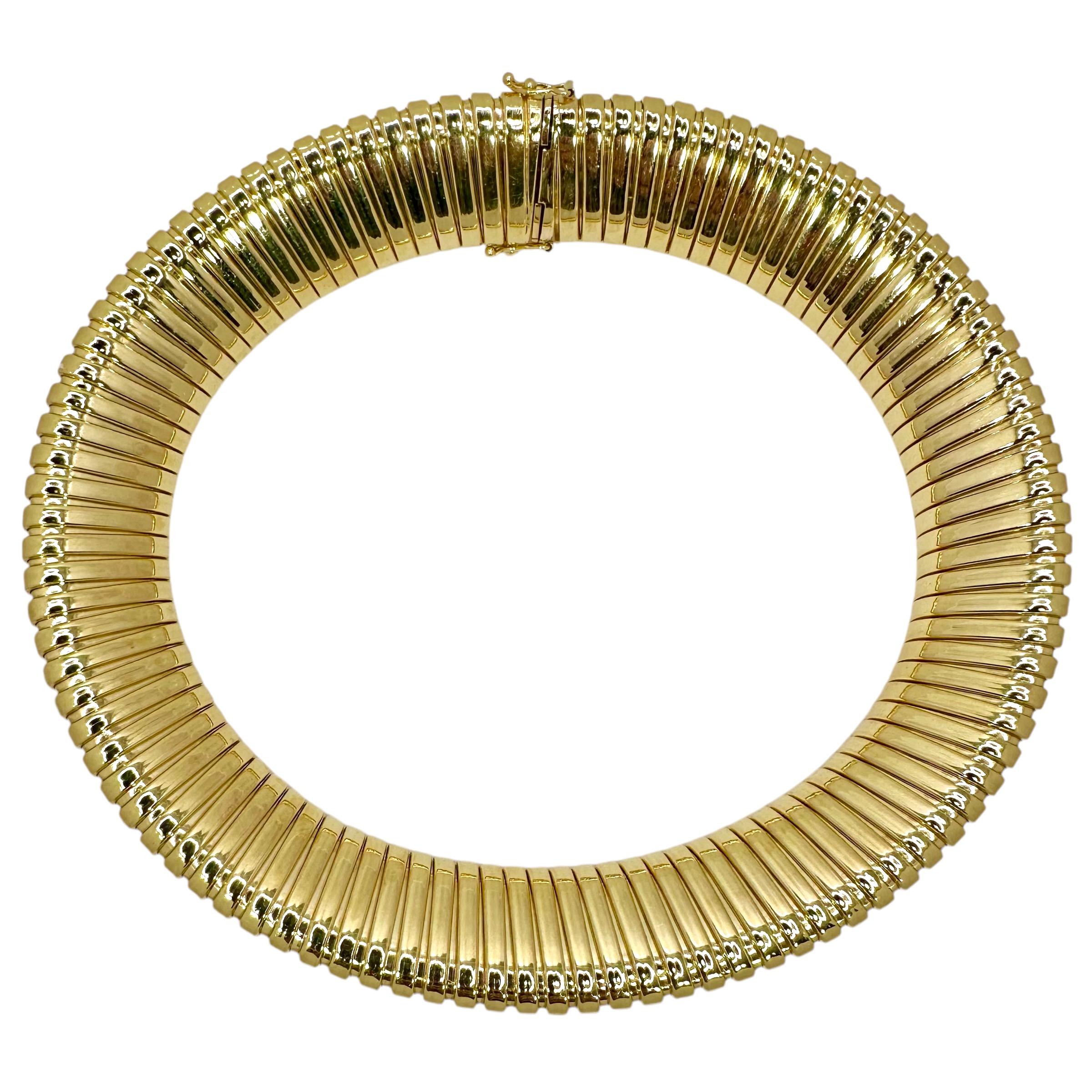 There are many things that Italian craftsmen do exceedingly well, and gold crafting is at the top of the list. This opulent 14k yellow gold Tubogas choker necklace is made with machine like precision and is exceptionally comfortable to wear. With a