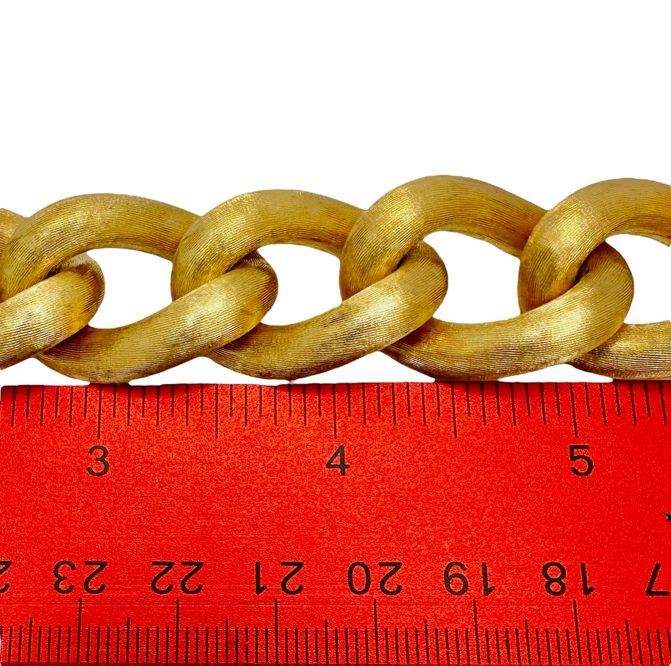 Großes, kühnes, Vintage, 18K Gelbgold, Florentine Finish Curb Link Armband im Angebot 1