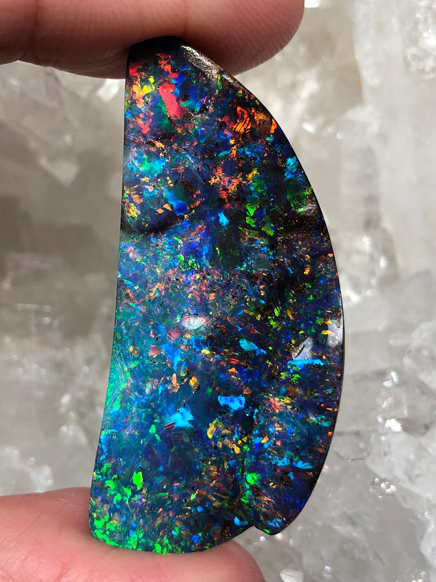 Großer australischer Freiformiger Opal Boulder Edelstein 47 Karat Neonblau SSEF zertifiziert im Angebot 9