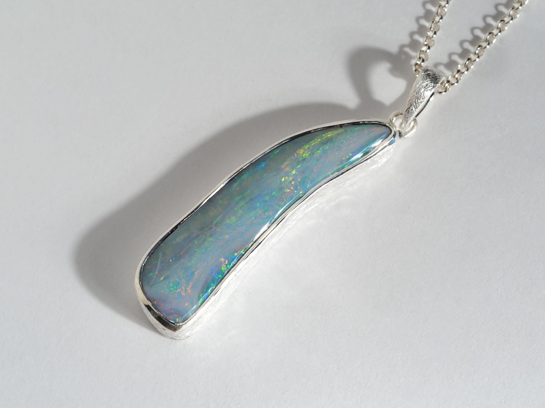 Big Boulder Opal Silber Anhänger Geschenk für Freund Vater Geburtstag natürlichen Edelstein für Damen oder Herren im Angebot