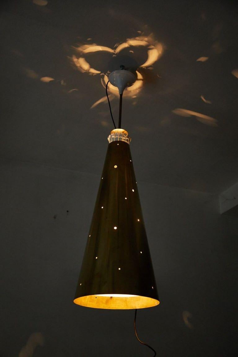big brass pendant in the style of Arredoluce 1950s In Good Condition For Sale In Torino, IT