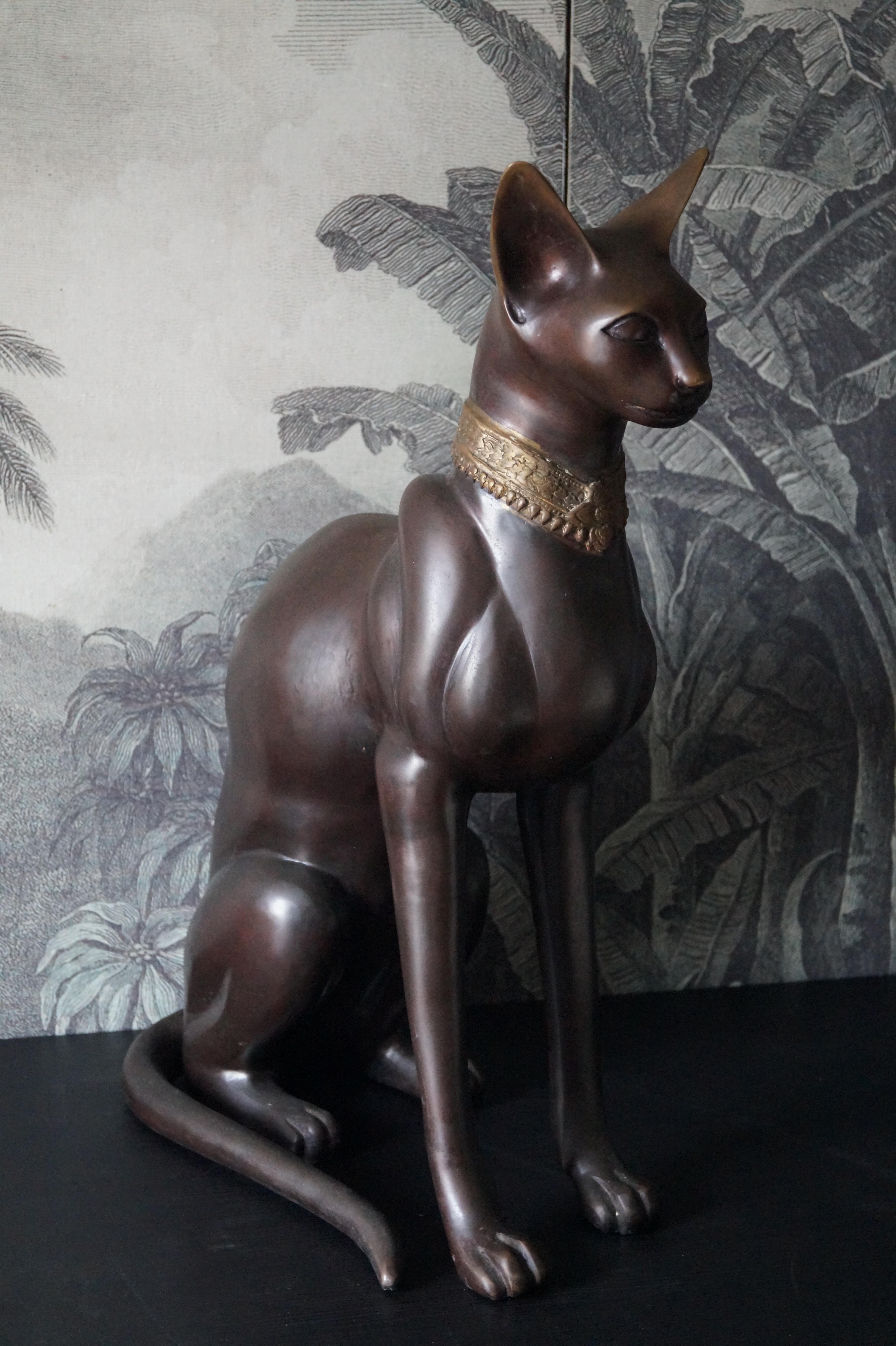 Große ägyptische Bastet-Katze aus Bronze, 1970er Jahre (Hollywood Regency) im Angebot