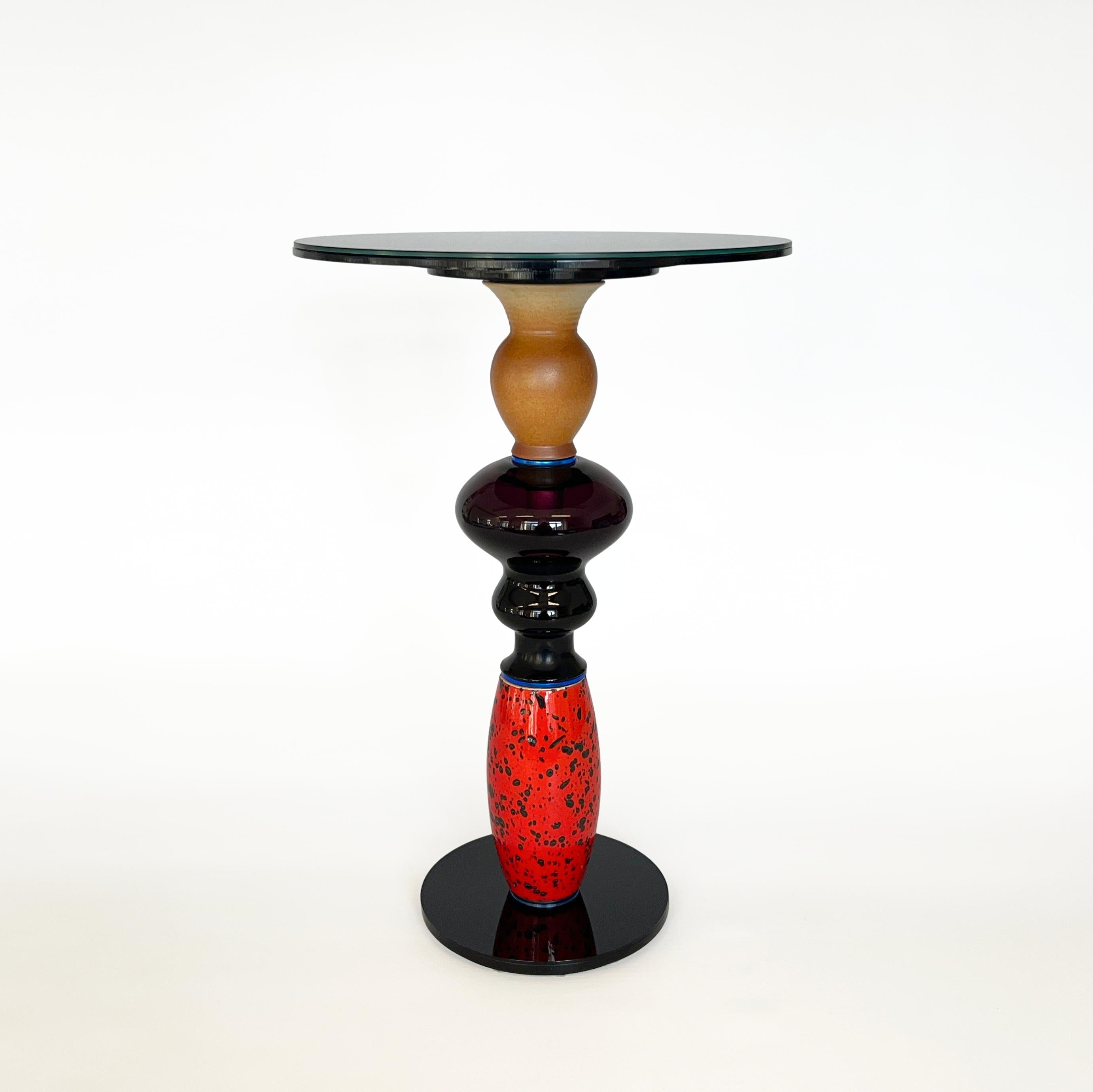 Big Brown Eyes, Beistelltisch (Art déco) im Angebot