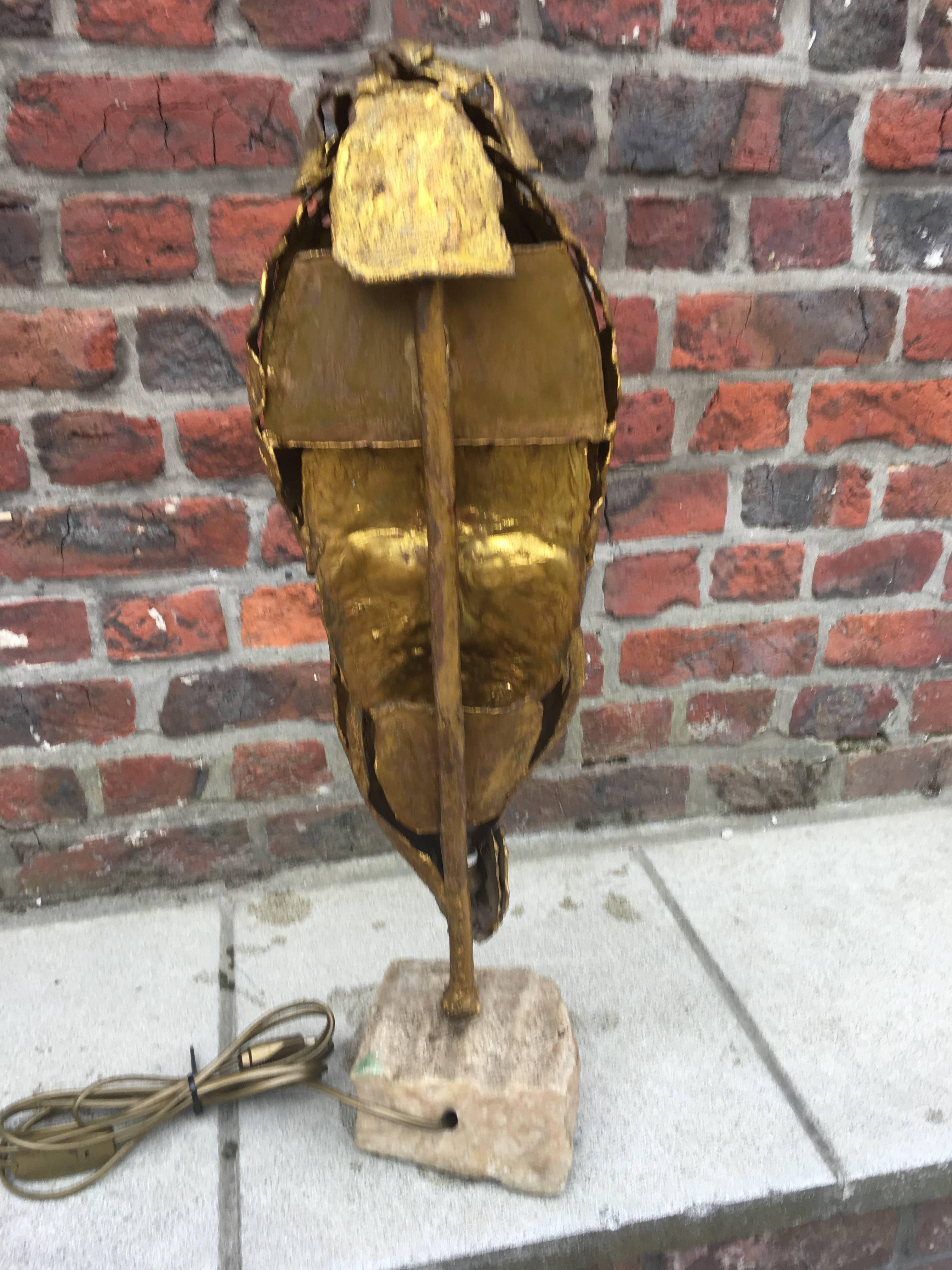 Big Brutalist Table Lamp in Brass Attributed to Paul Moerenhout, circa 1970 3