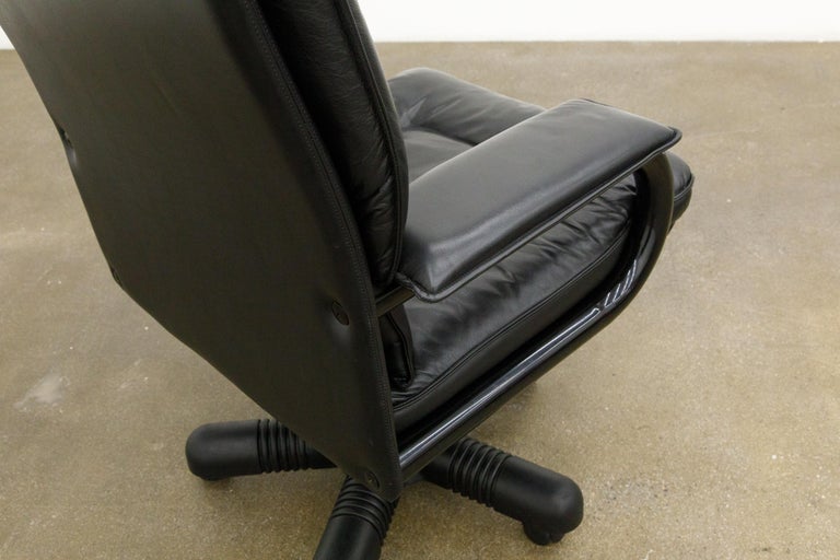 'Big' by Guido Faleschini for Mariani Executive Leather Desk Chair 1980s, Signed For Sale 4